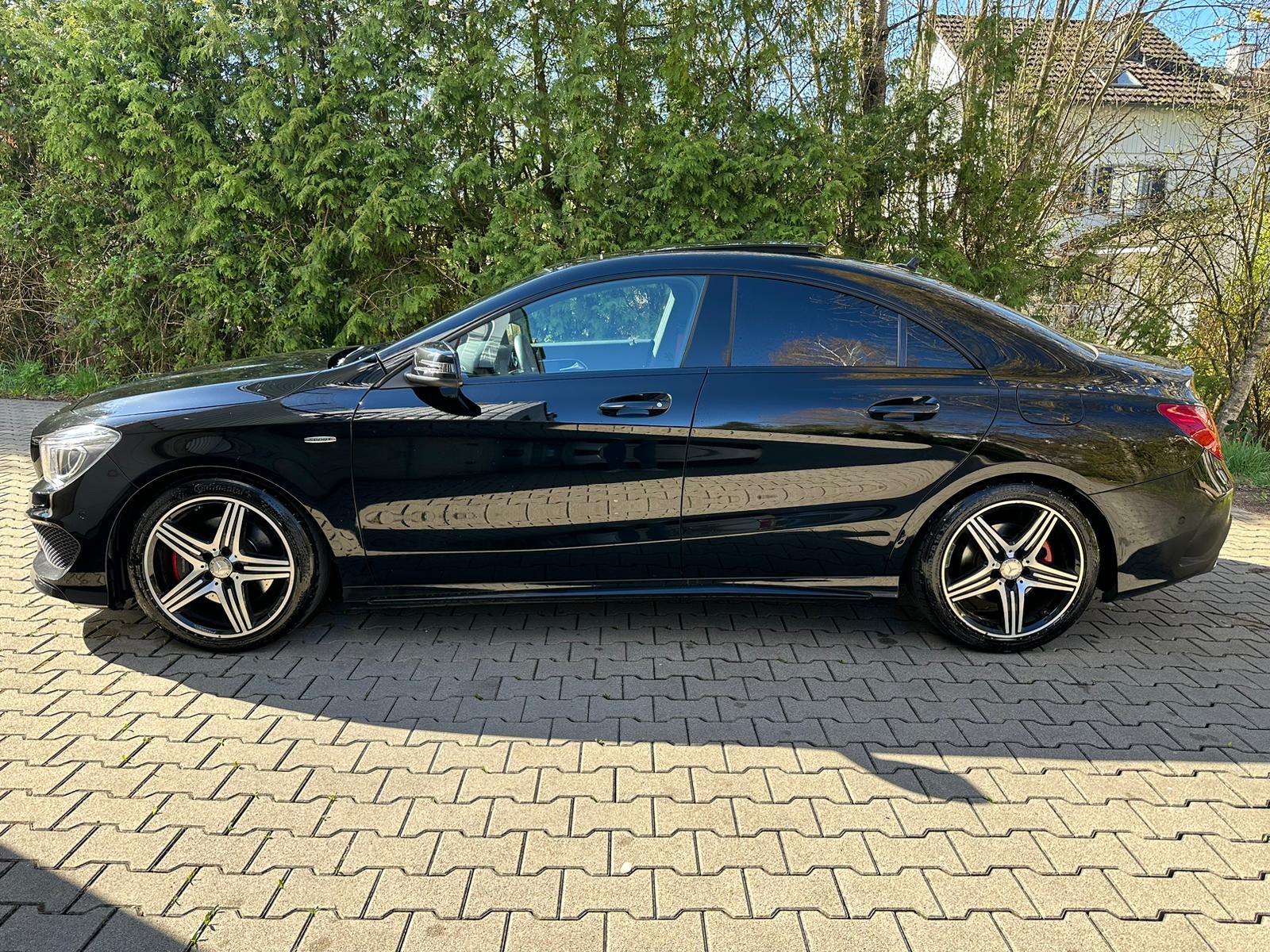 MERCEDES-BENZ CLA 250 Sport AMG-Line 7G-DCT 4Matic-image-1