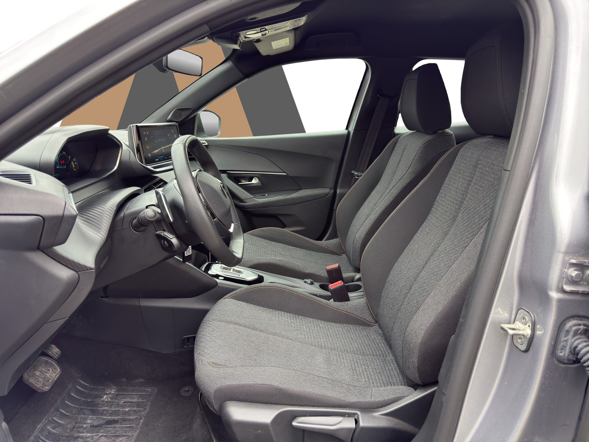 PEUGEOT 2008 1.2 Hybrid 145 Style-image-8
