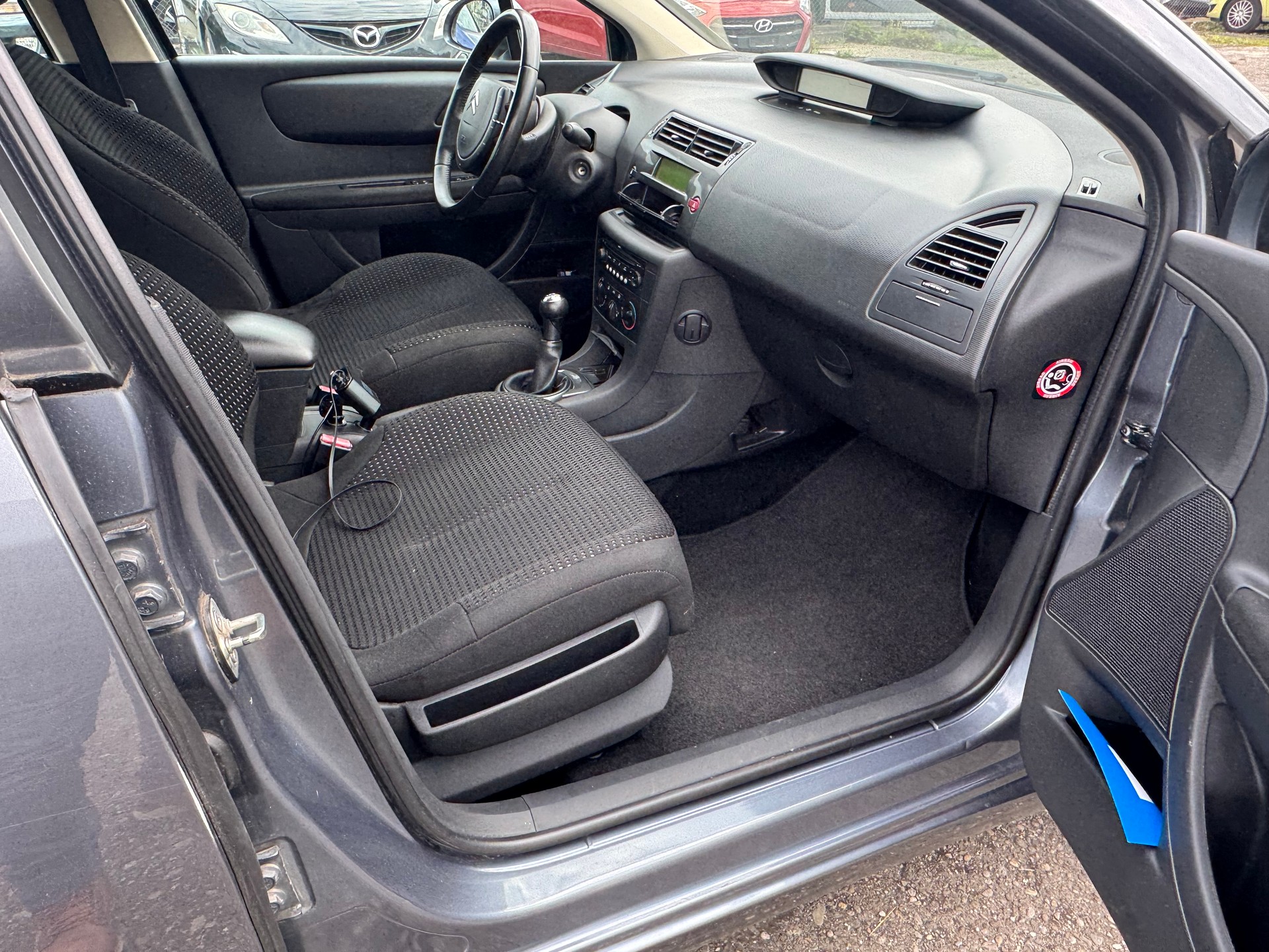 CITROEN C4 Berline 1.6i 16V VTR (Pack)-image-12