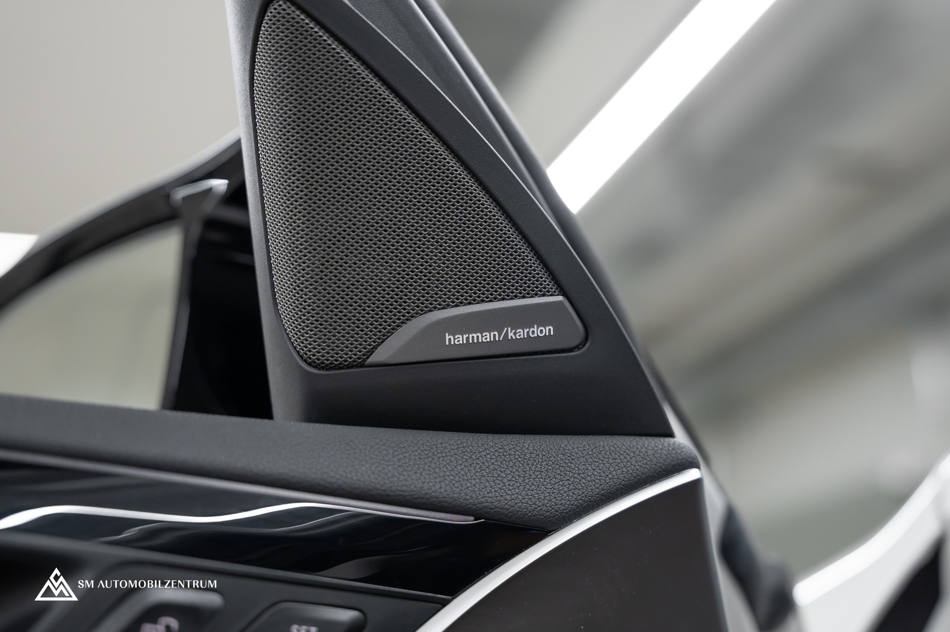 BMW X4M xDrive M Competition Steptronic / Panorama / 360° / Head-Up-image-15