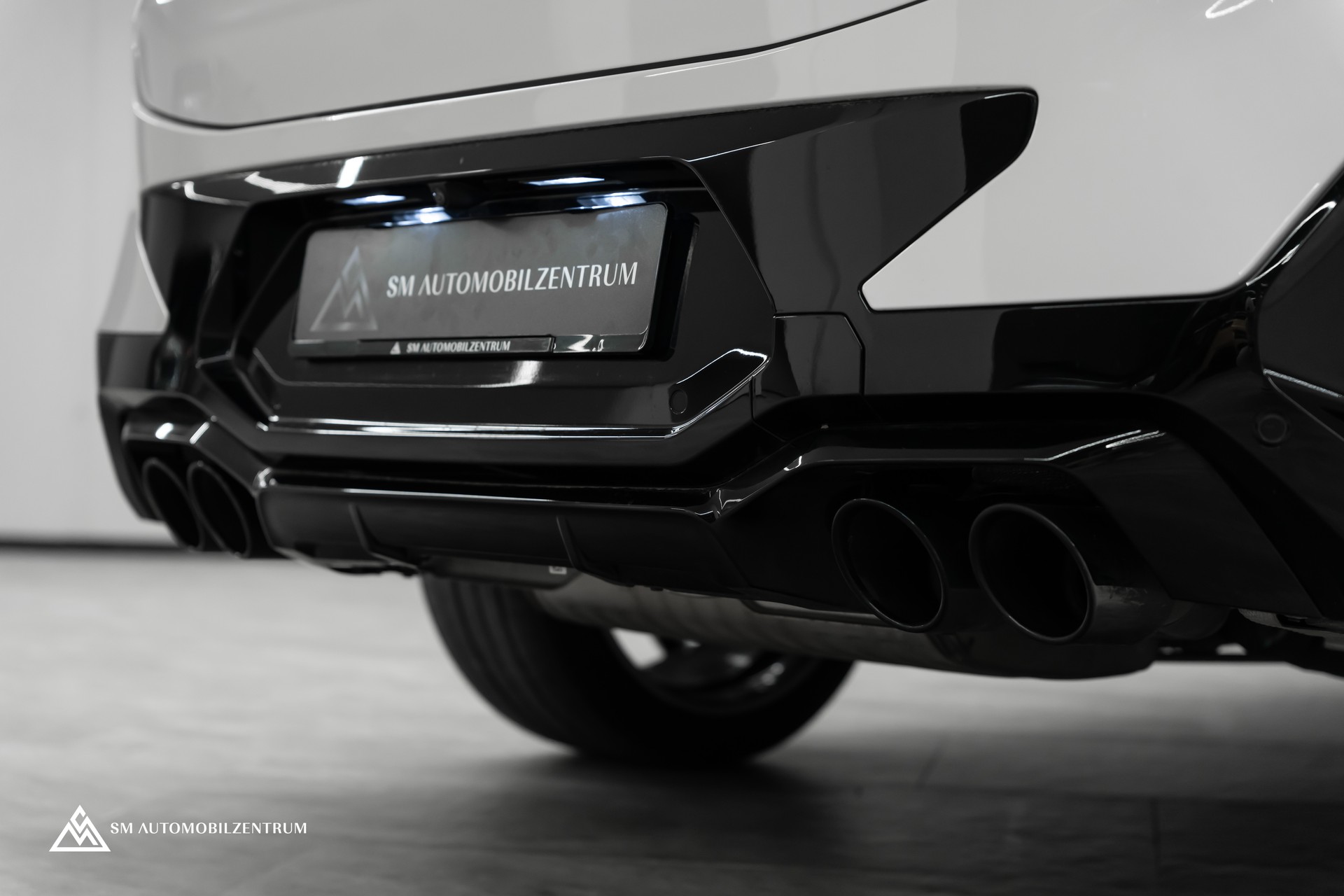 BMW X4M xDrive M Competition Steptronic / Panorama / 360° / Head-Up-image-12