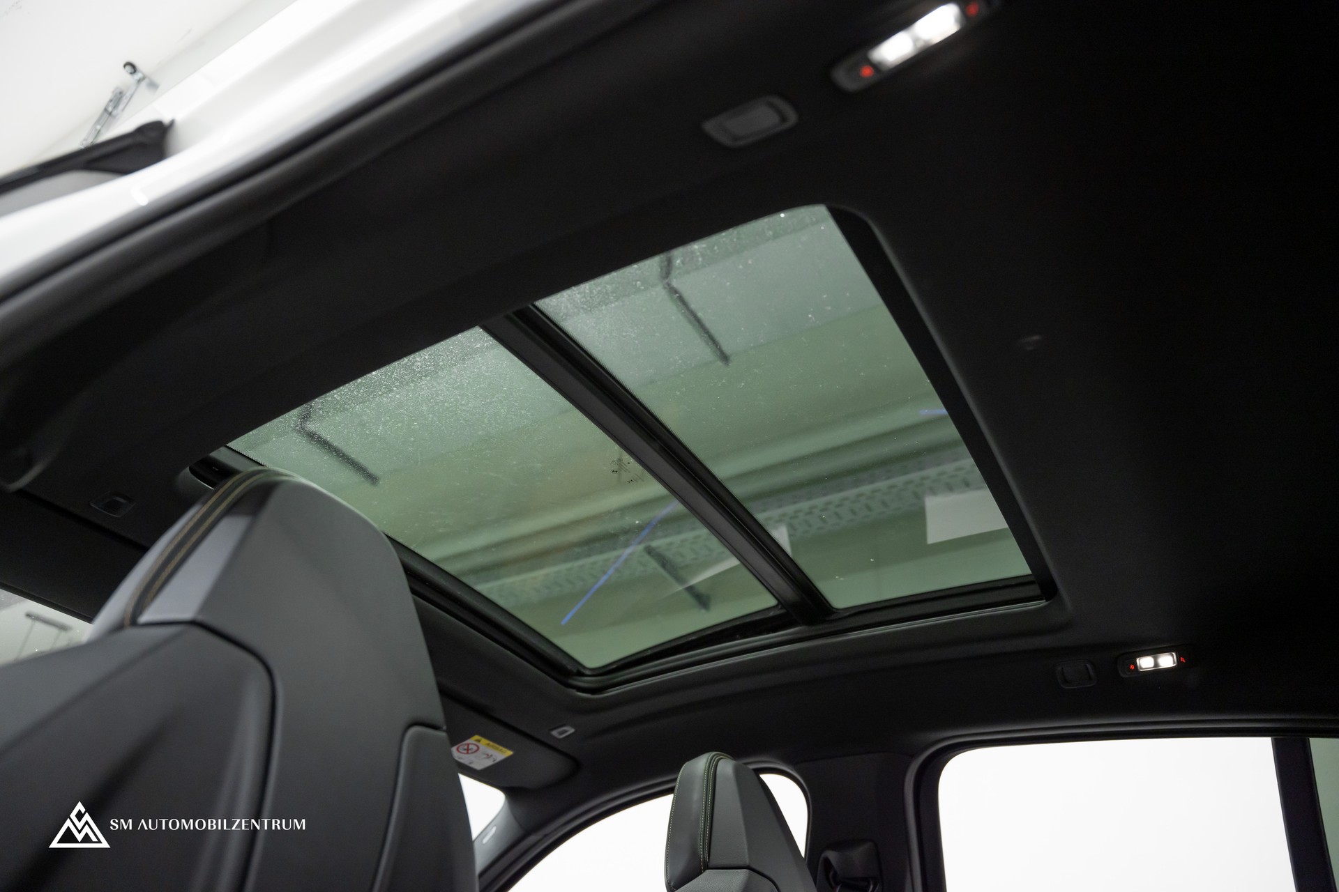 BMW X4M xDrive M Competition Steptronic / Panorama / 360° / Head-Up-image-14