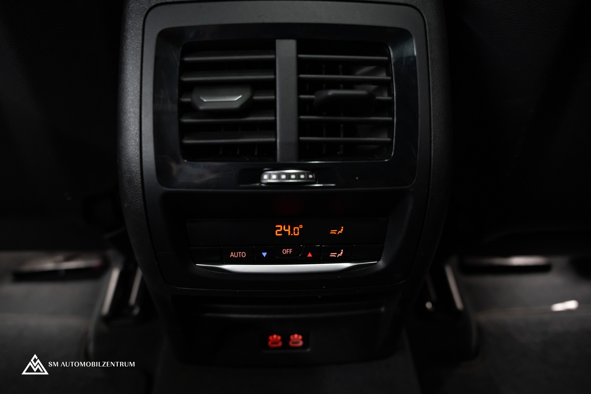 BMW X4M xDrive M Competition Steptronic / Panorama / 360° / Head-Up-image-40