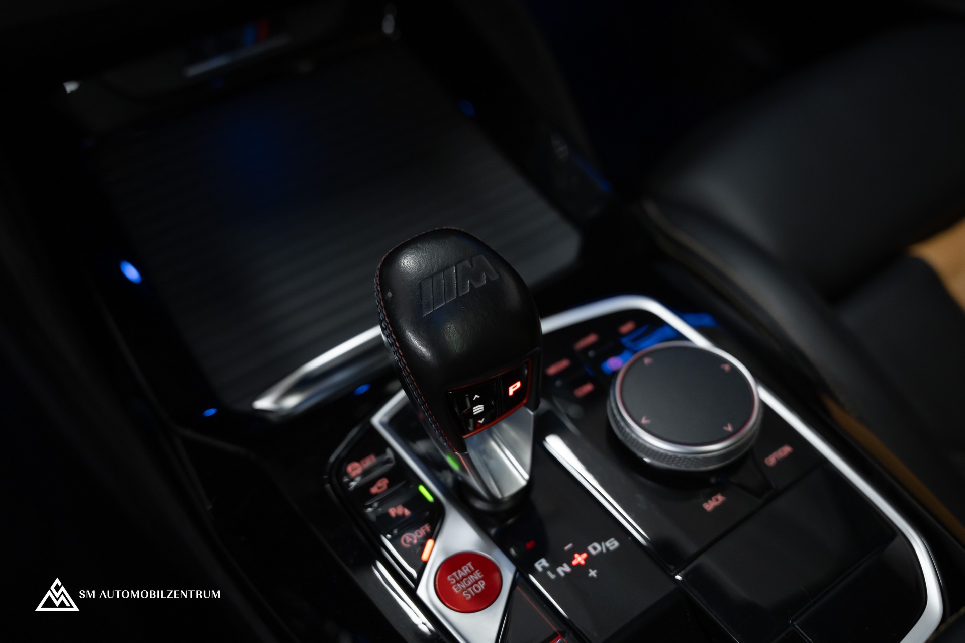 BMW X4M xDrive M Competition Steptronic / Panorama / 360° / Head-Up-image-42