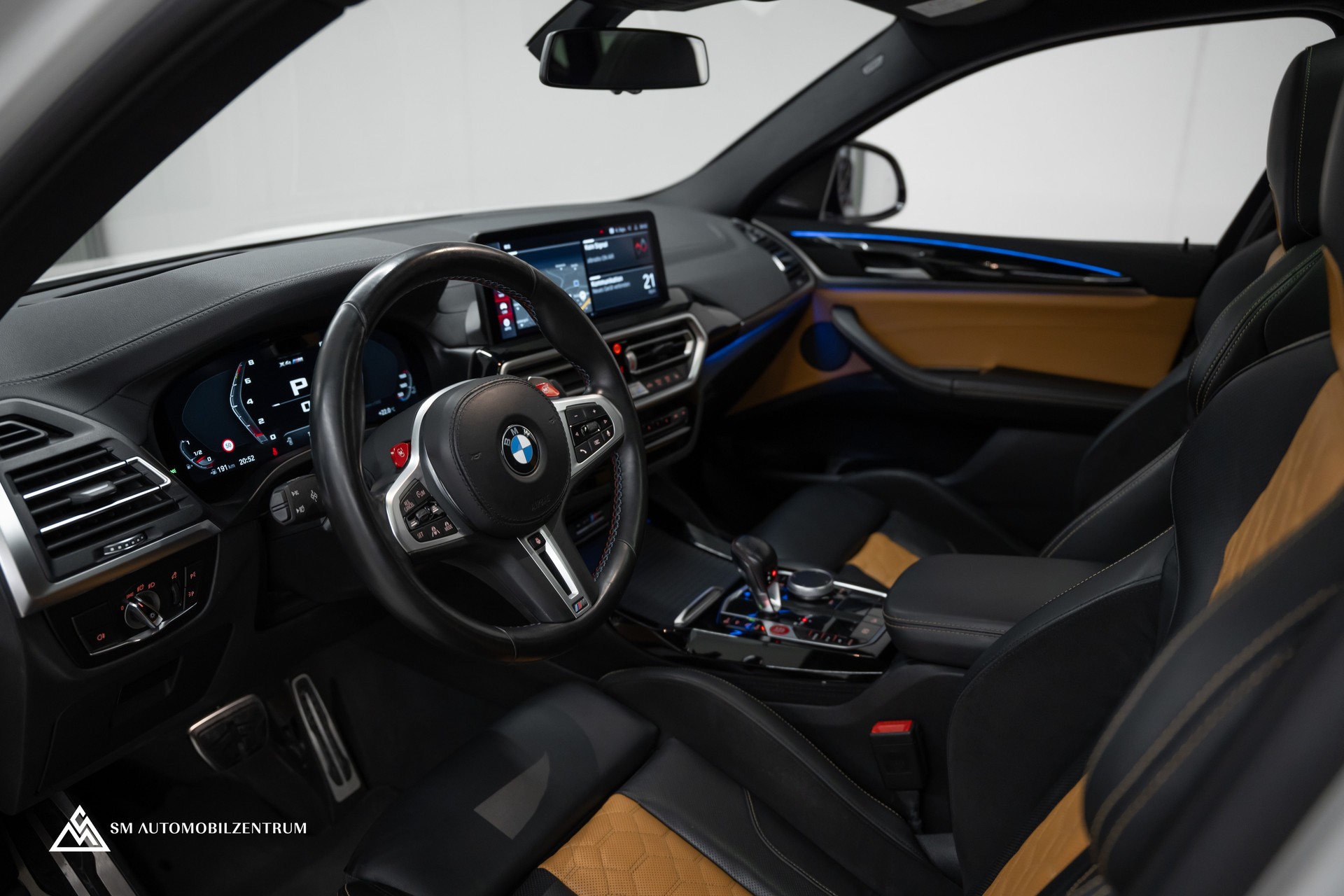 BMW X4M xDrive M Competition Steptronic / Panorama / 360° / Head-Up-image-19