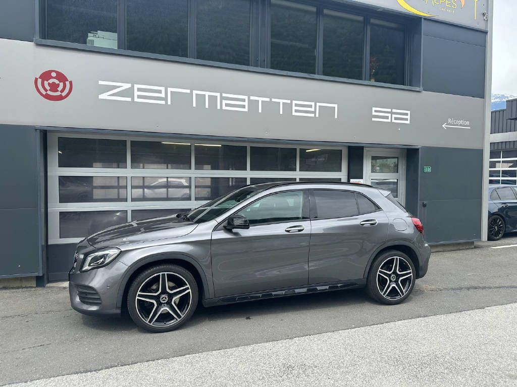 MERCEDES-BENZ GLA 250 AMG Line 4m-image-0