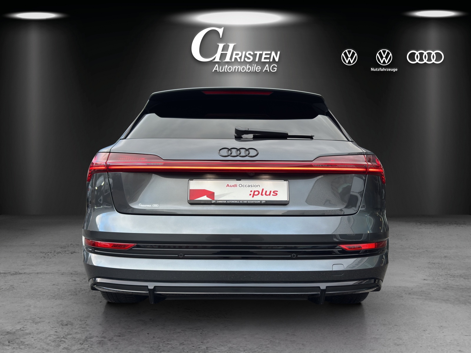 AUDI e-tron 55 S Line Black Edition quattro-image-5