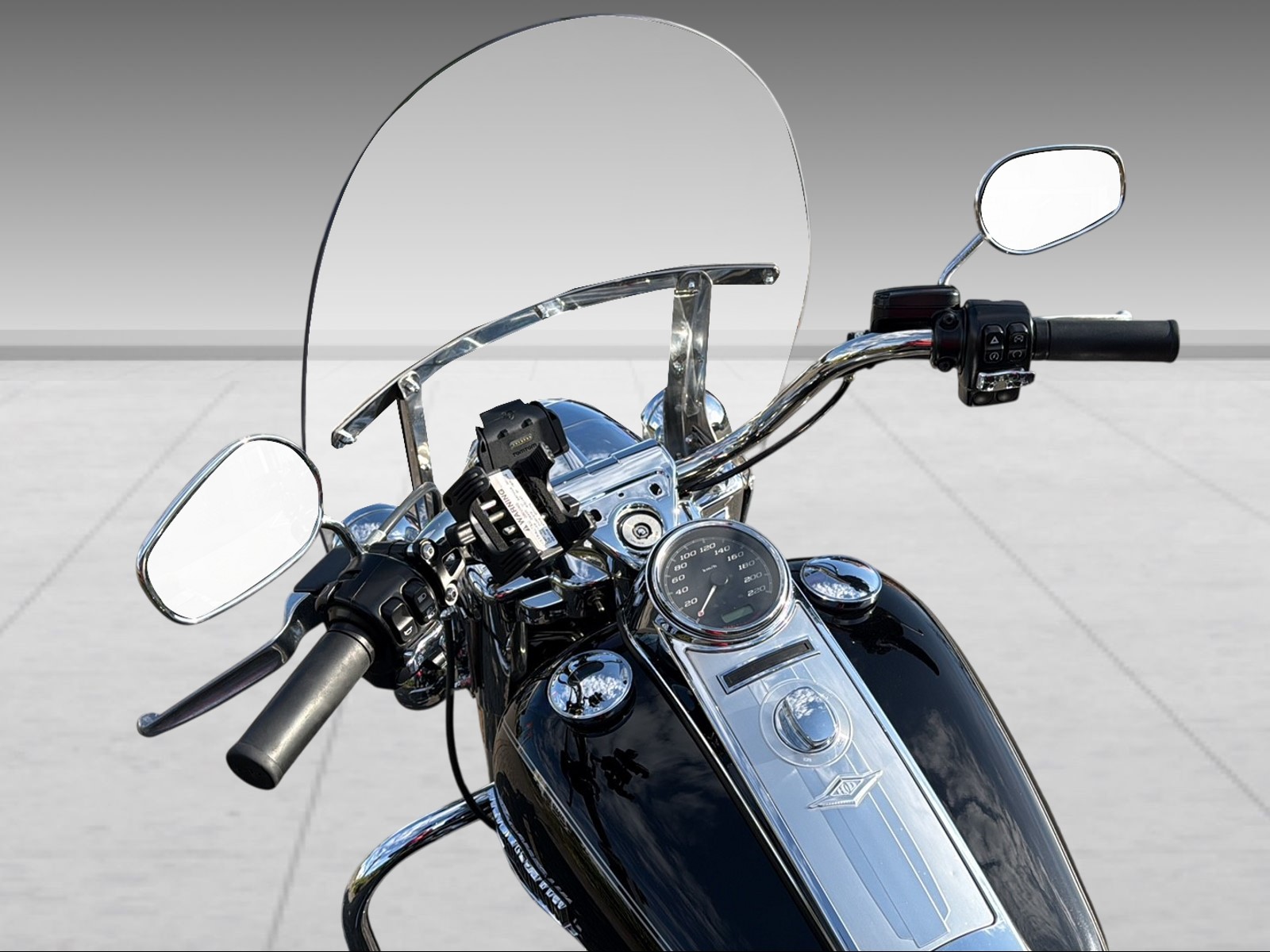 HARLEY-DAVIDSON FLHRC Road King Classic 103 ABS-showroom-element-2