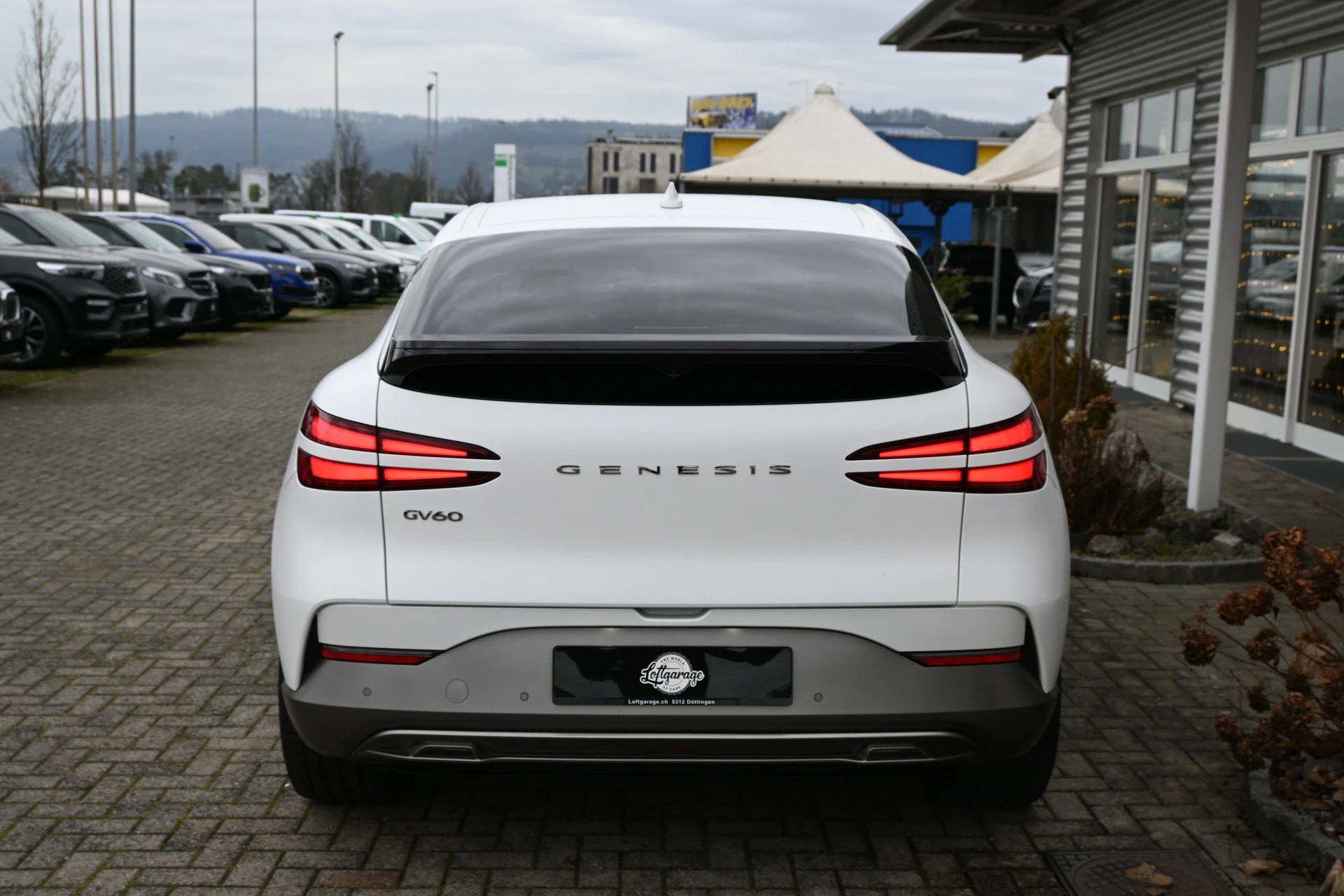 GENESIS GV60 77.4 kWh Sport AWD 318PS 4X4 (CH Auto) + Werksgarantie 09.2029-showroom-element-3