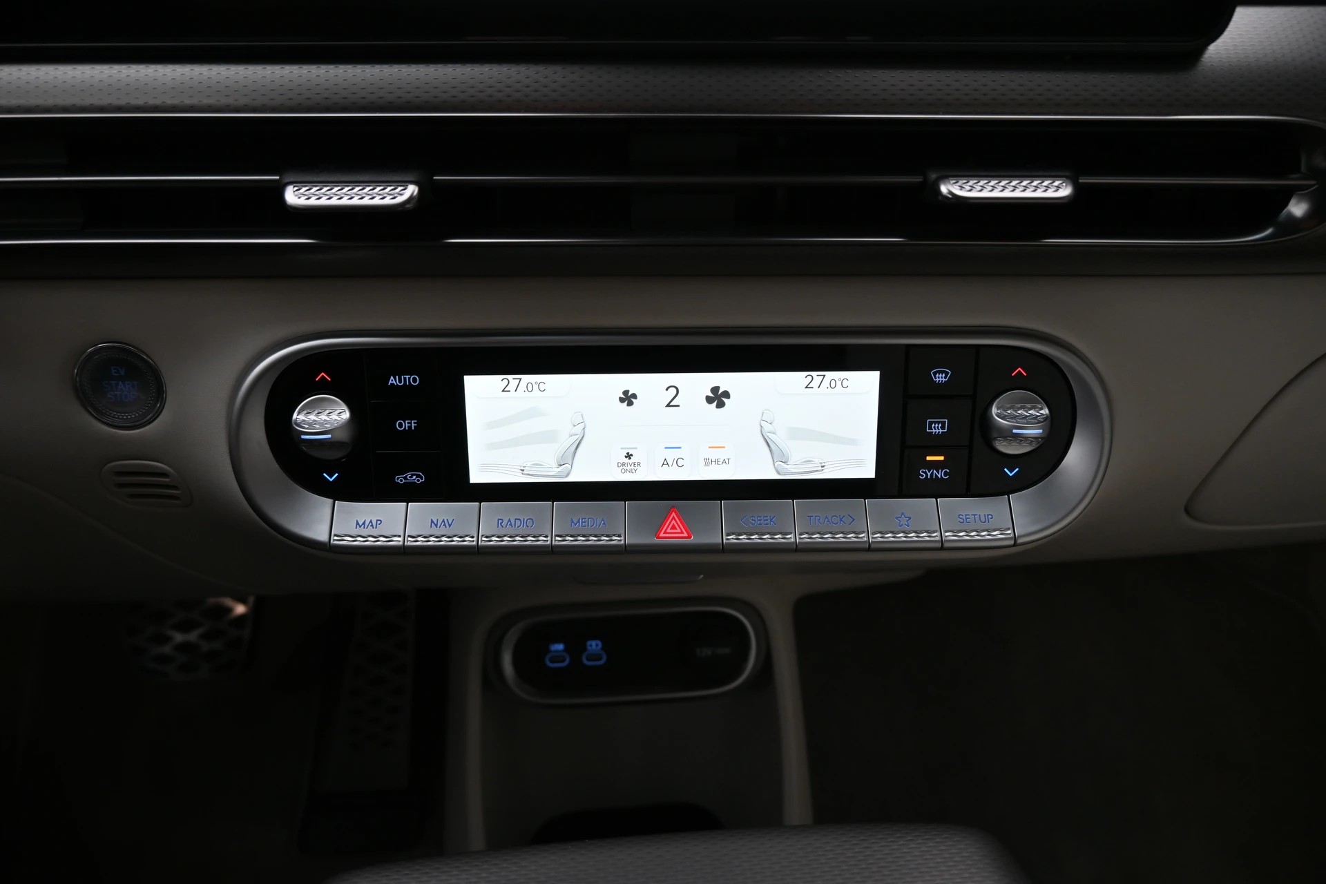 GENESIS GV60 77.4 kWh Sport AWD 318PS 4X4 (CH Auto) + Werksgarantie 09.2029-image-14