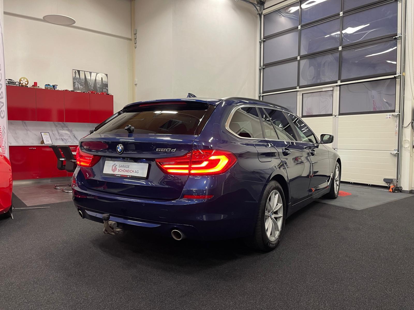 BMW 520d xDrive Touring-image-3