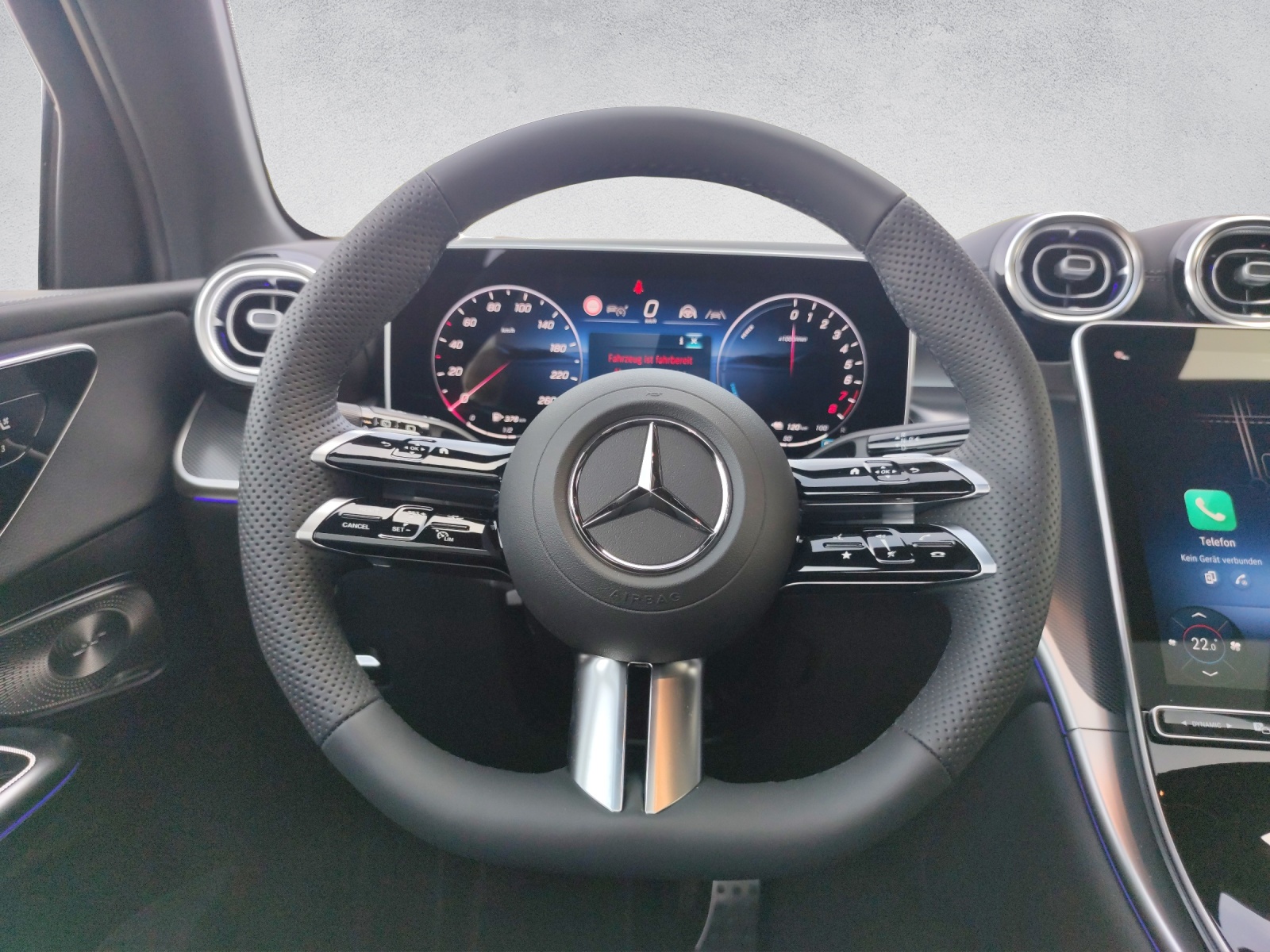 MERCEDES-BENZ GLC 300 e AMG Line 4Matic EQ Star-image-12