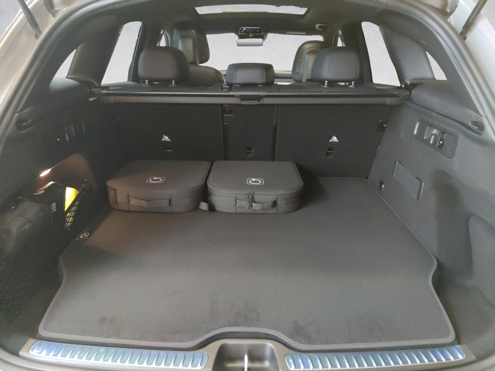 MERCEDES-BENZ GLC 300 e AMG Line 4Matic EQ Star-image-8