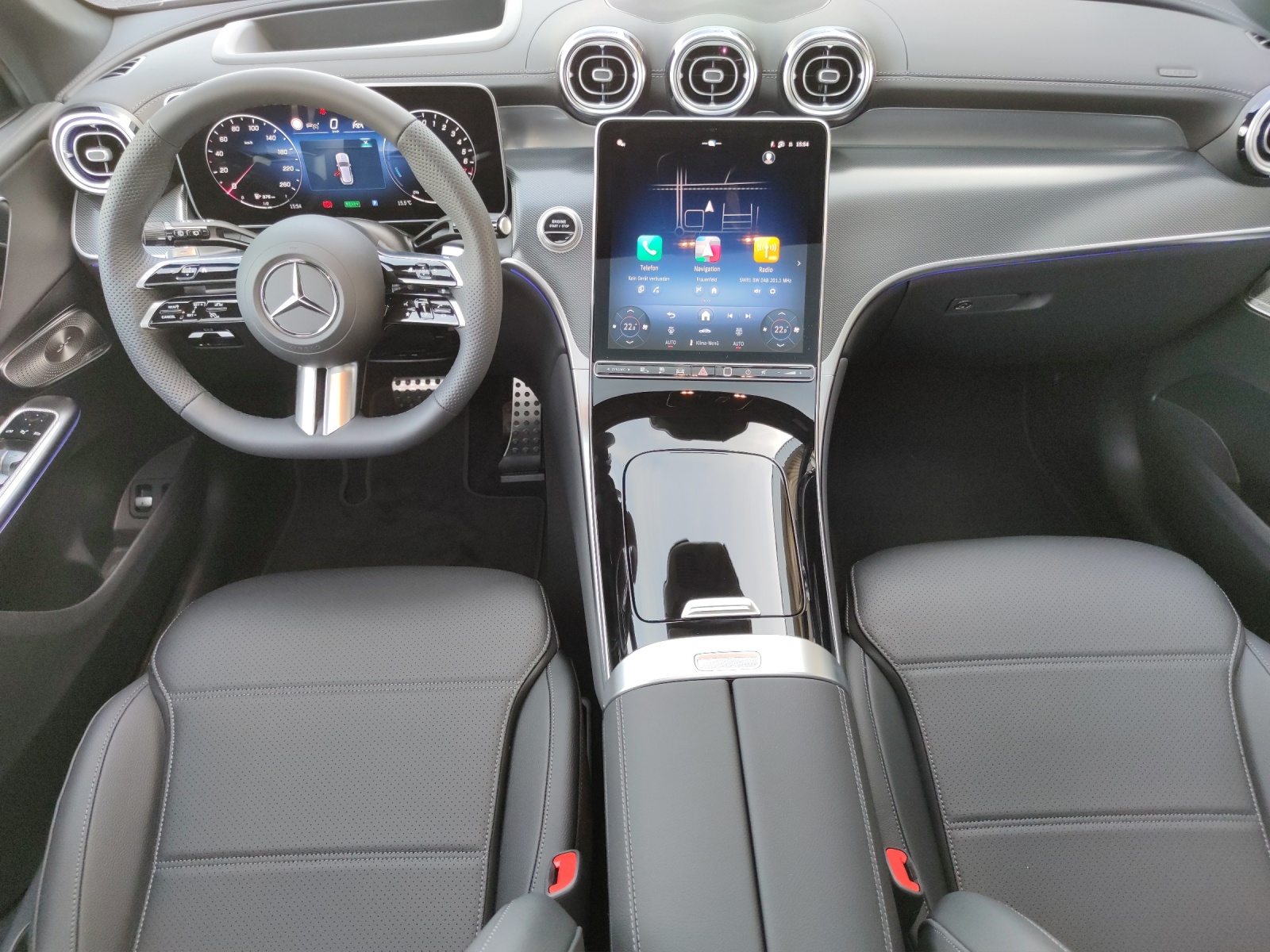 MERCEDES-BENZ GLC 300 e AMG Line 4Matic EQ Star-image-14