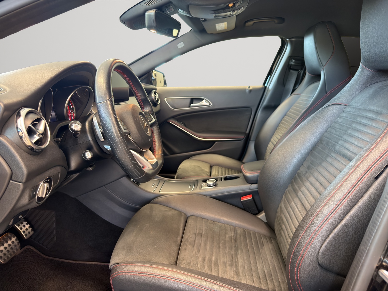 Image MERCEDES-BENZ GLA-200 GLA 200 AMG Line