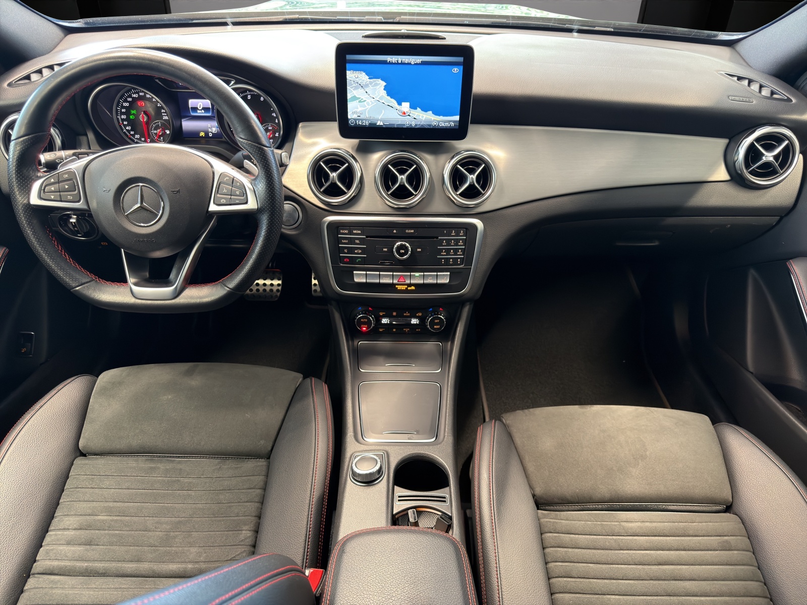 Image MERCEDES-BENZ GLA-200 GLA 200 AMG Line