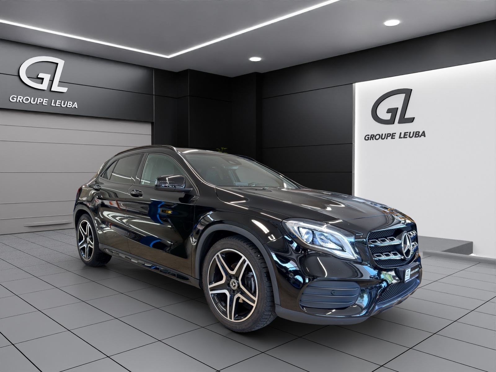 Photo MERCEDES-BENZ GLA-200 GLA 200 AMG Line