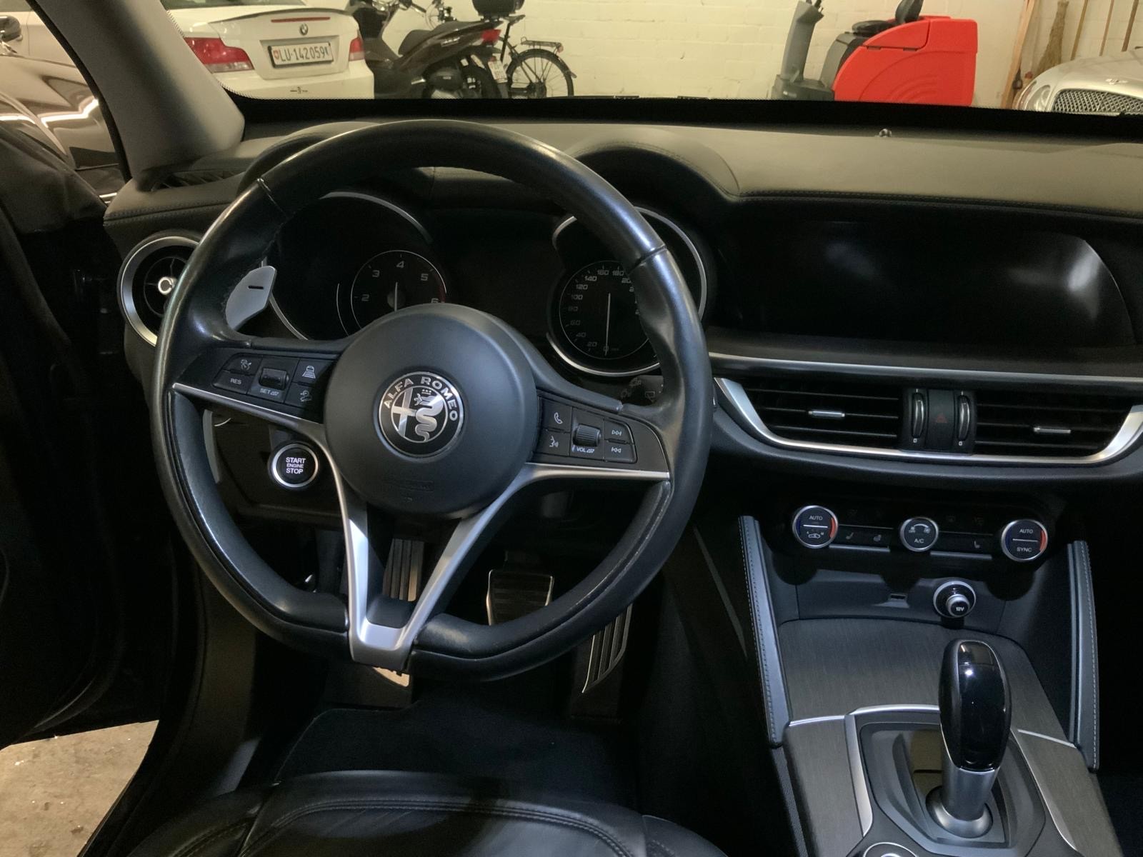 ALFA ROMEO 2.2 D Q4 Stelvio-image-3