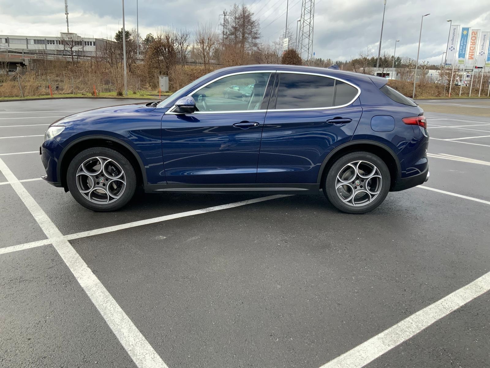 ALFA ROMEO 2.2 D Q4 Stelvio-image-1