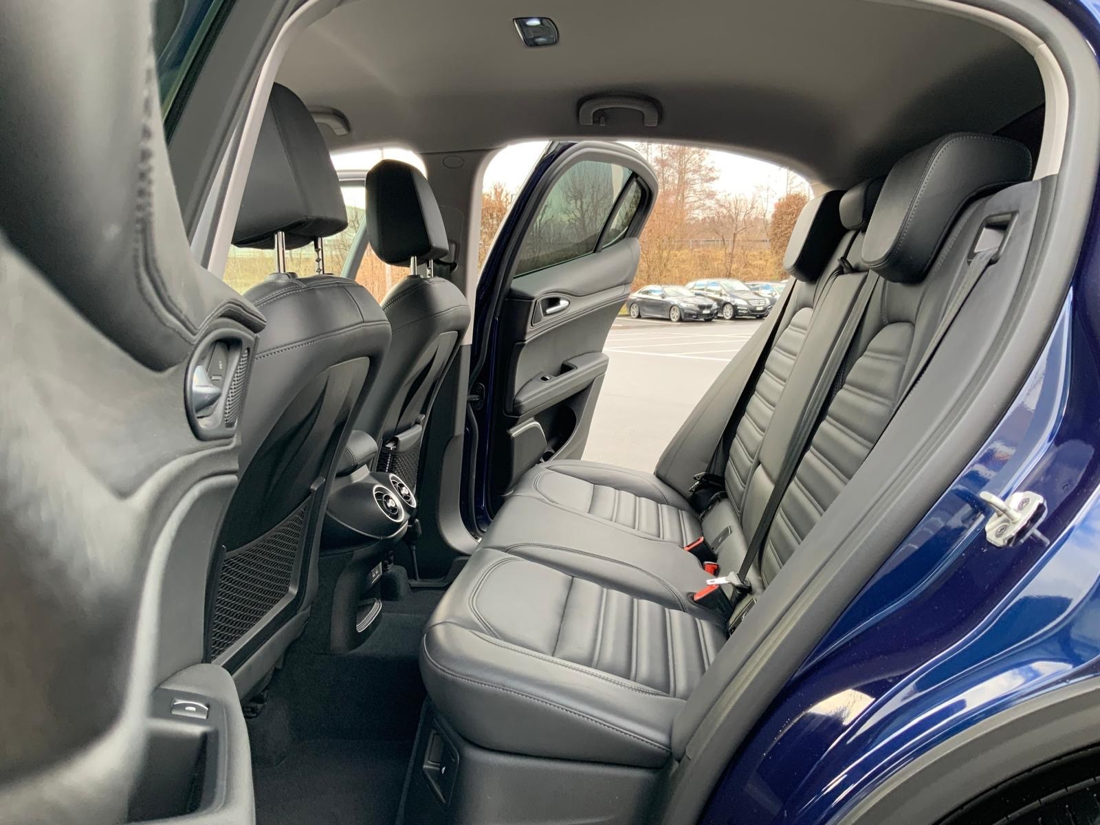 ALFA ROMEO 2.2 D Q4 Stelvio-image-4