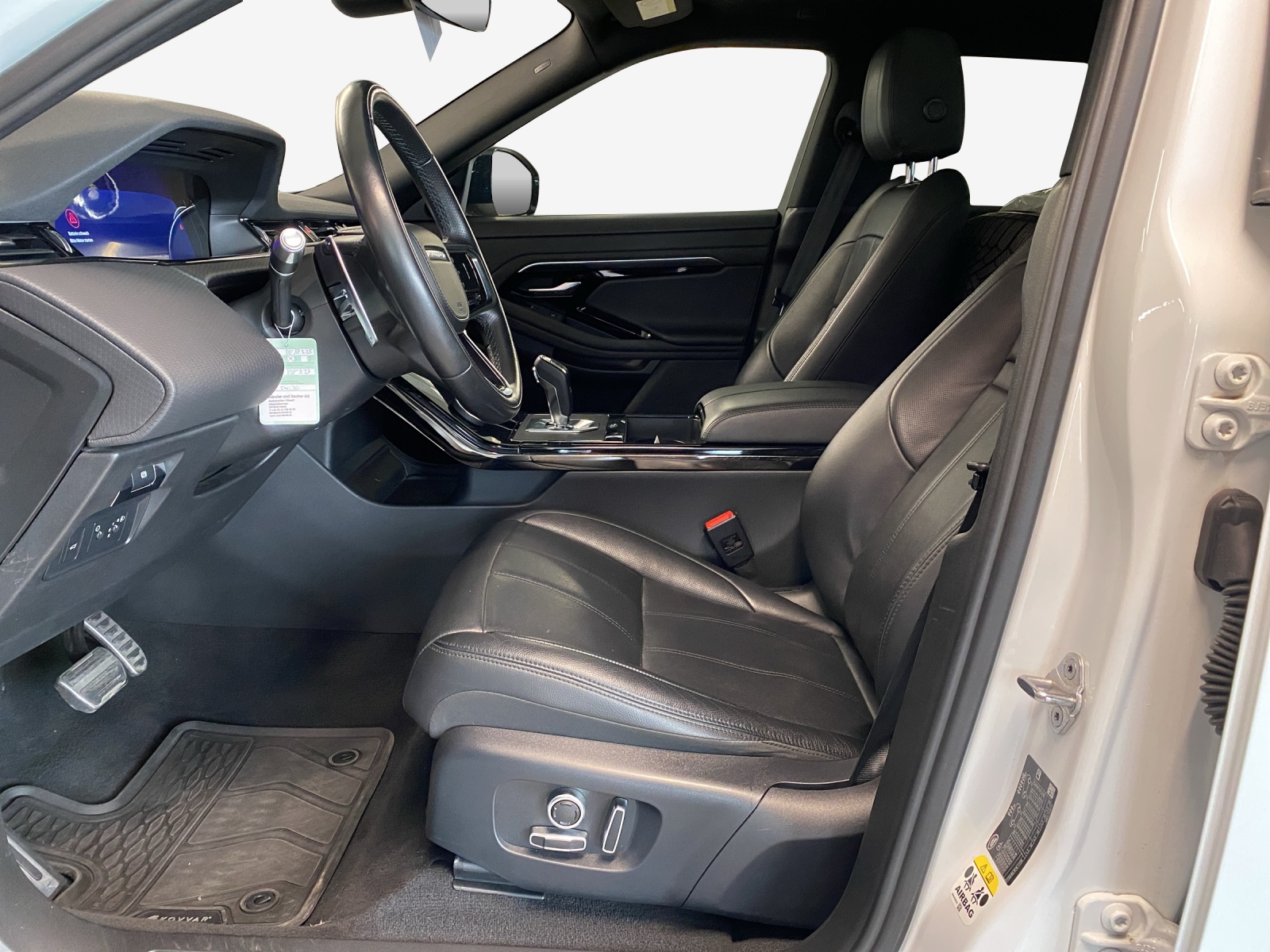 LAND ROVER Range Rover Evoque R-Dynamic D 200 MHEV SE AT9-image-7