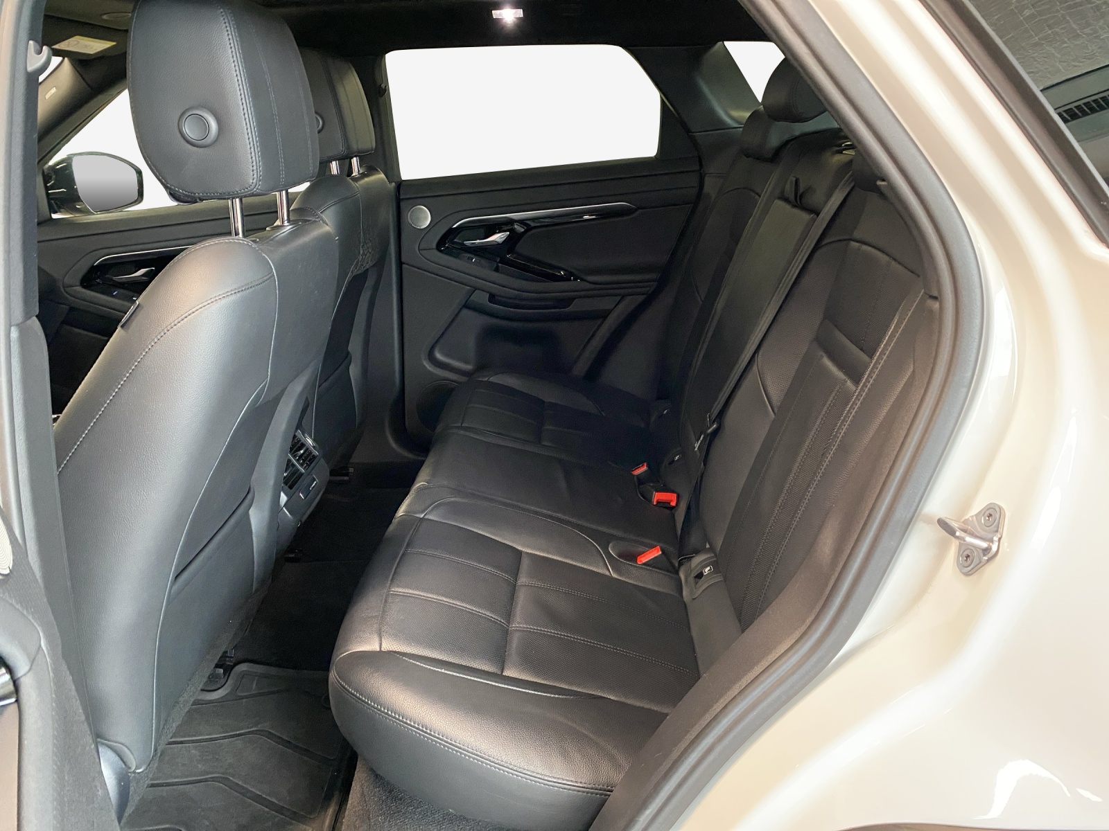 LAND ROVER Range Rover Evoque R-Dynamic D 200 MHEV SE AT9-image-11