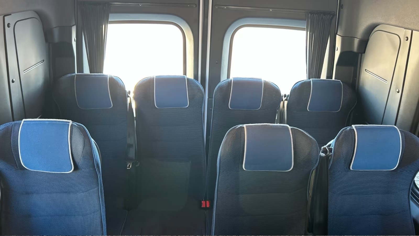 MERCEDES-BENZ Sprinter 517 CDI 23 Sitzer-image-13
