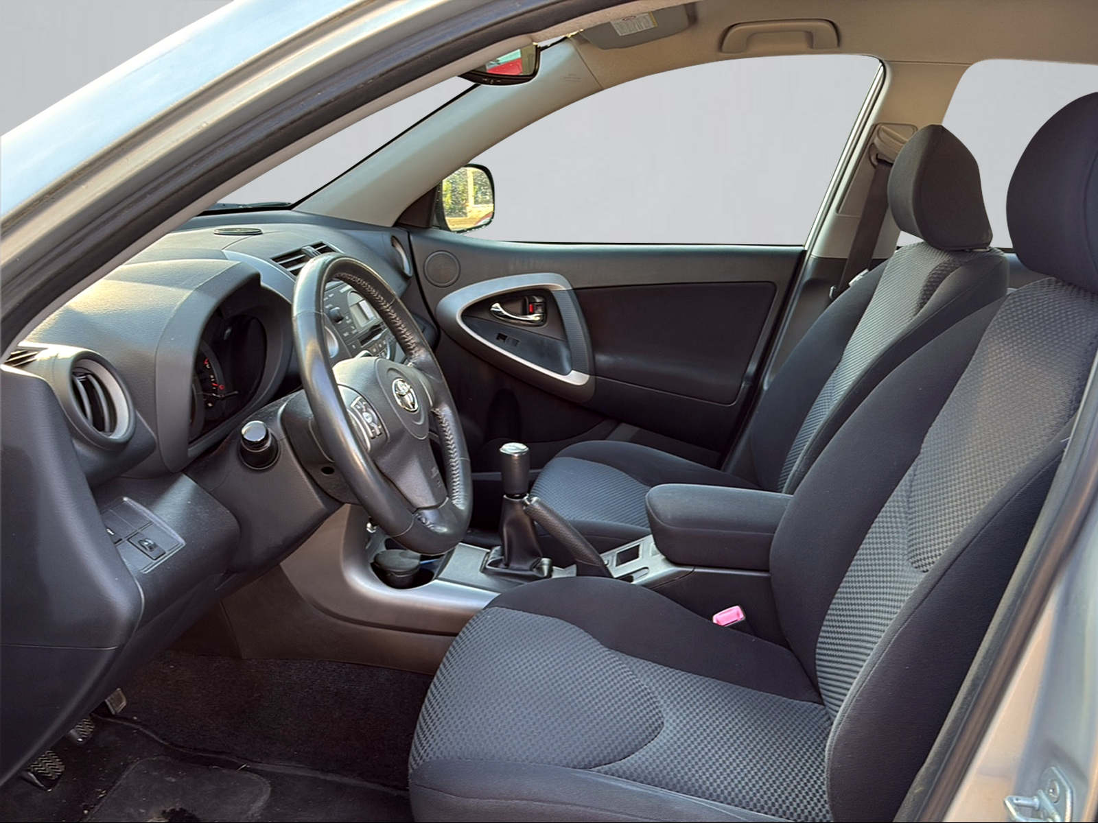 TOYOTA RAV-4 2.0 16V Linea Sol-image-4