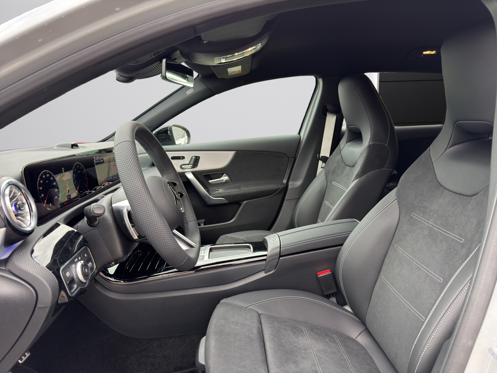 Image MERCEDES-BENZ A-200 A 200 Night Star 7G-DCT