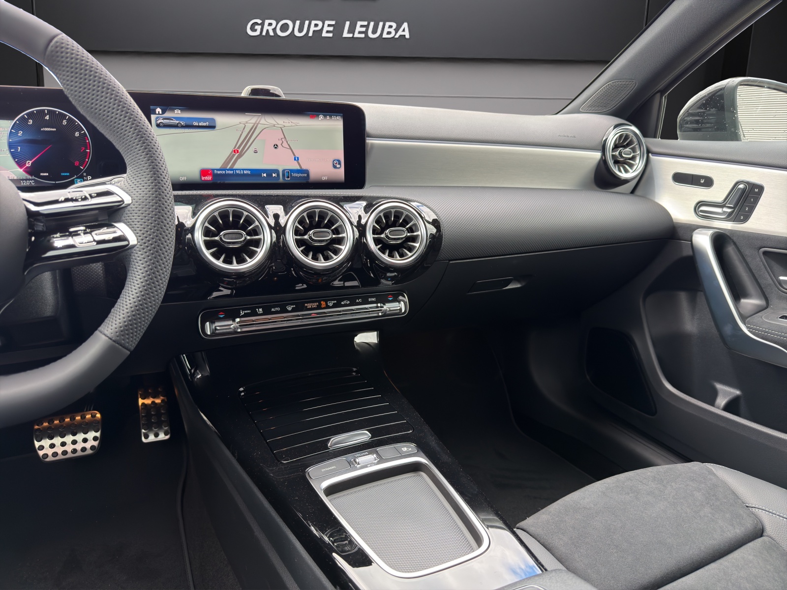 Image MERCEDES-BENZ A-200 A 200 Night Star 7G-DCT