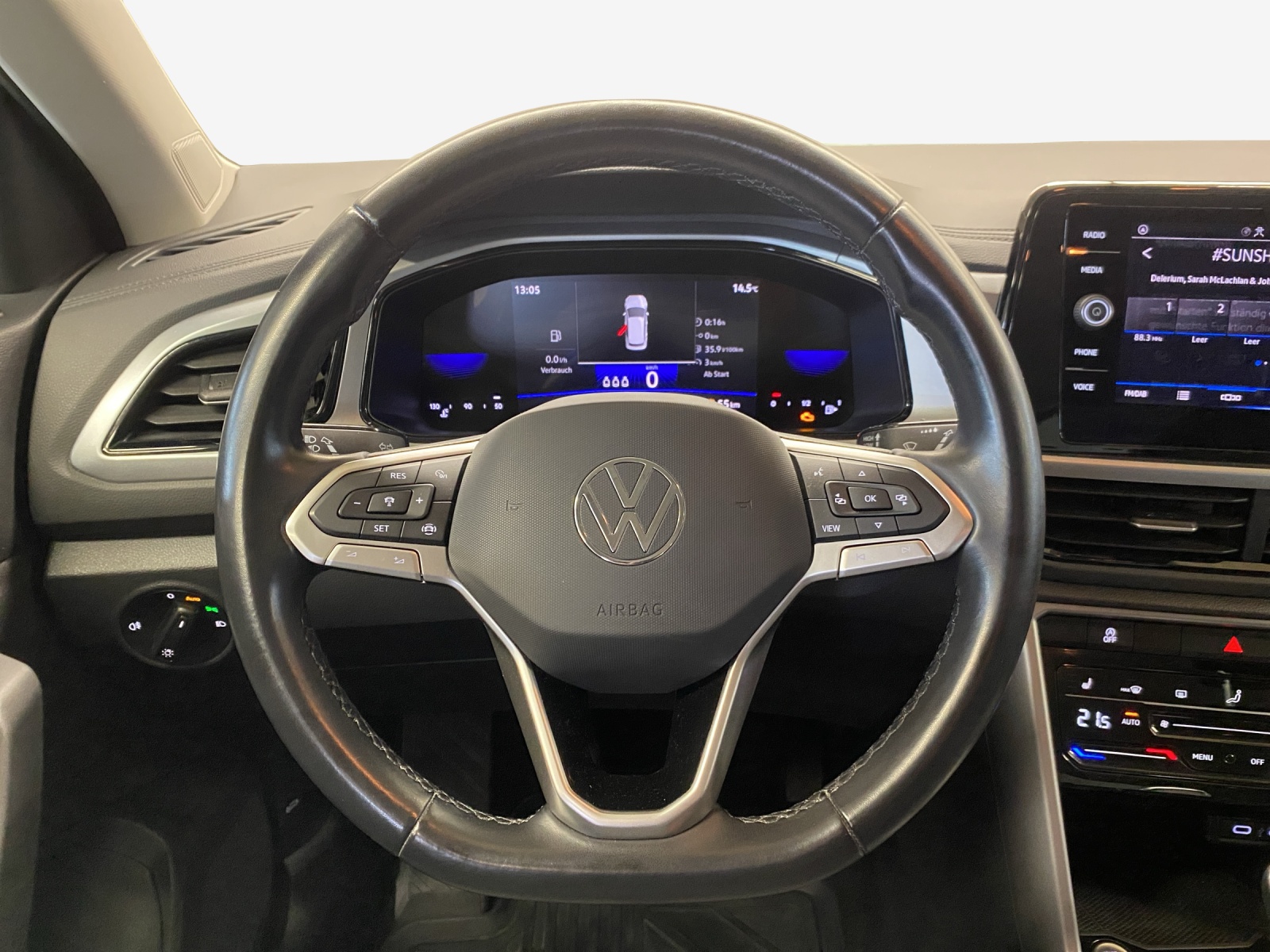 VW T-Roc 1.5 TSI EVO Life-image-9