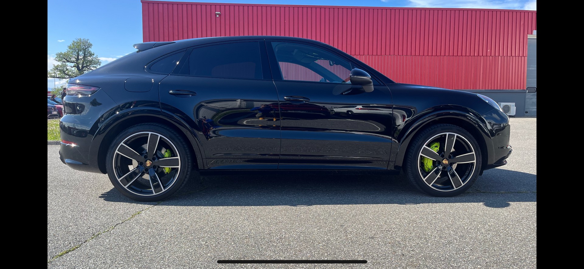 PORSCHE 3.0 V6 E-Hybrid Coupé Platinum Edition-image-3