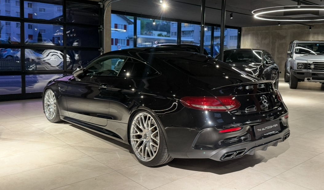 MERCEDES-BENZ C 63 AMG Speedshift-image-2
