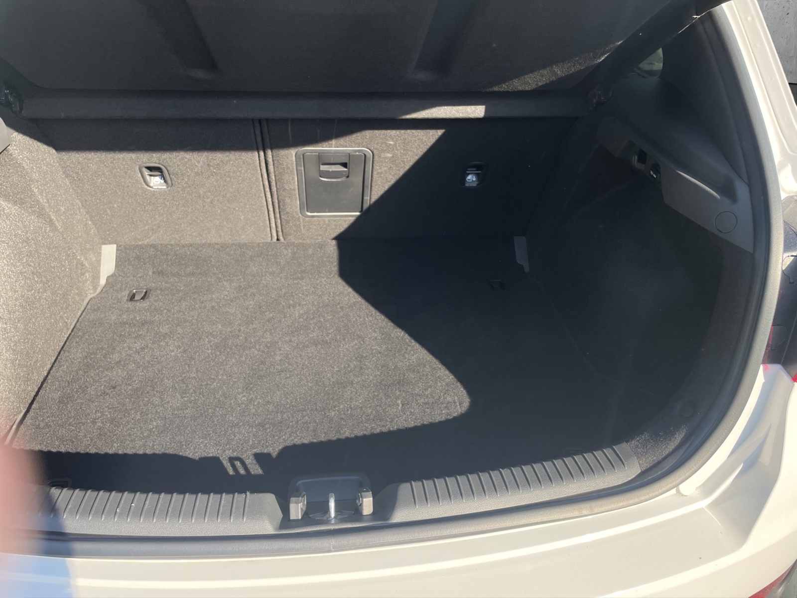 HYUNDAI i30 1.5 T-GDi N-Line-image-11