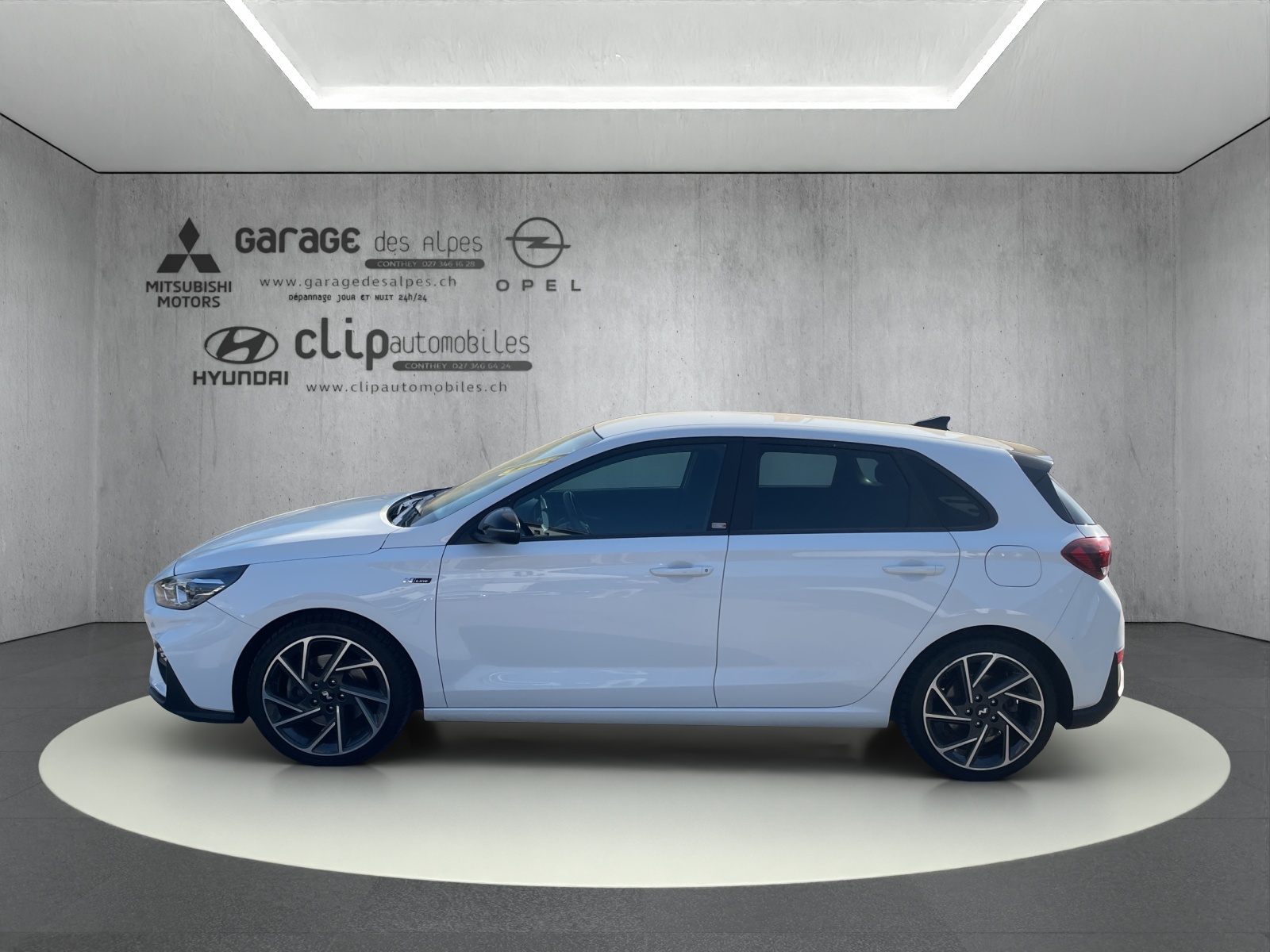 HYUNDAI i30 1.5 T-GDi N-Line-showroom-element-1