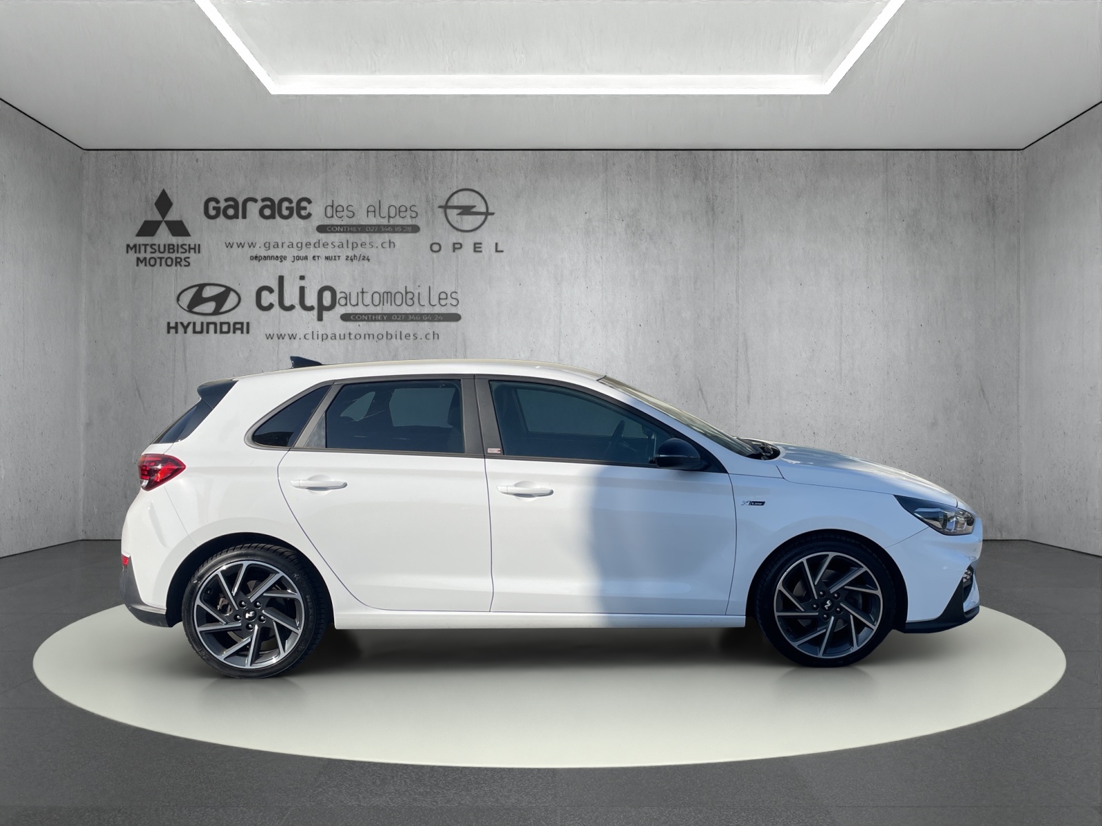 HYUNDAI i30 1.5 T-GDi N-Line-image-6