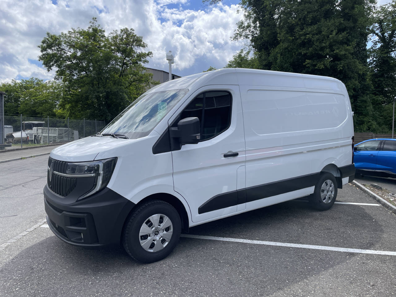 RENAULT Master Kaw. 3.5 t L2H2 2.0 Blue dCi 150-image-2