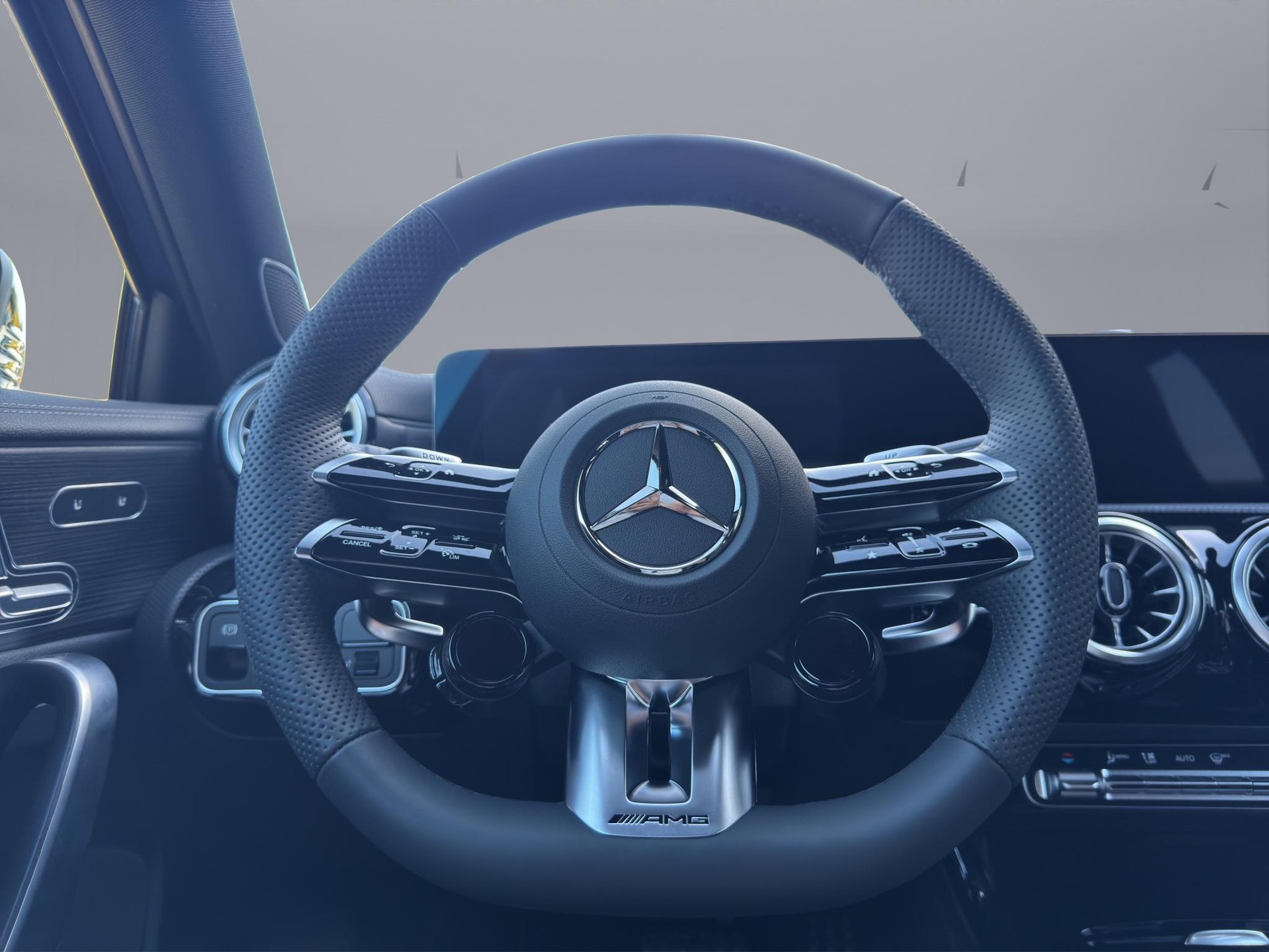 MERCEDES-BENZ A 45 S AMG 4matic+-image-9
