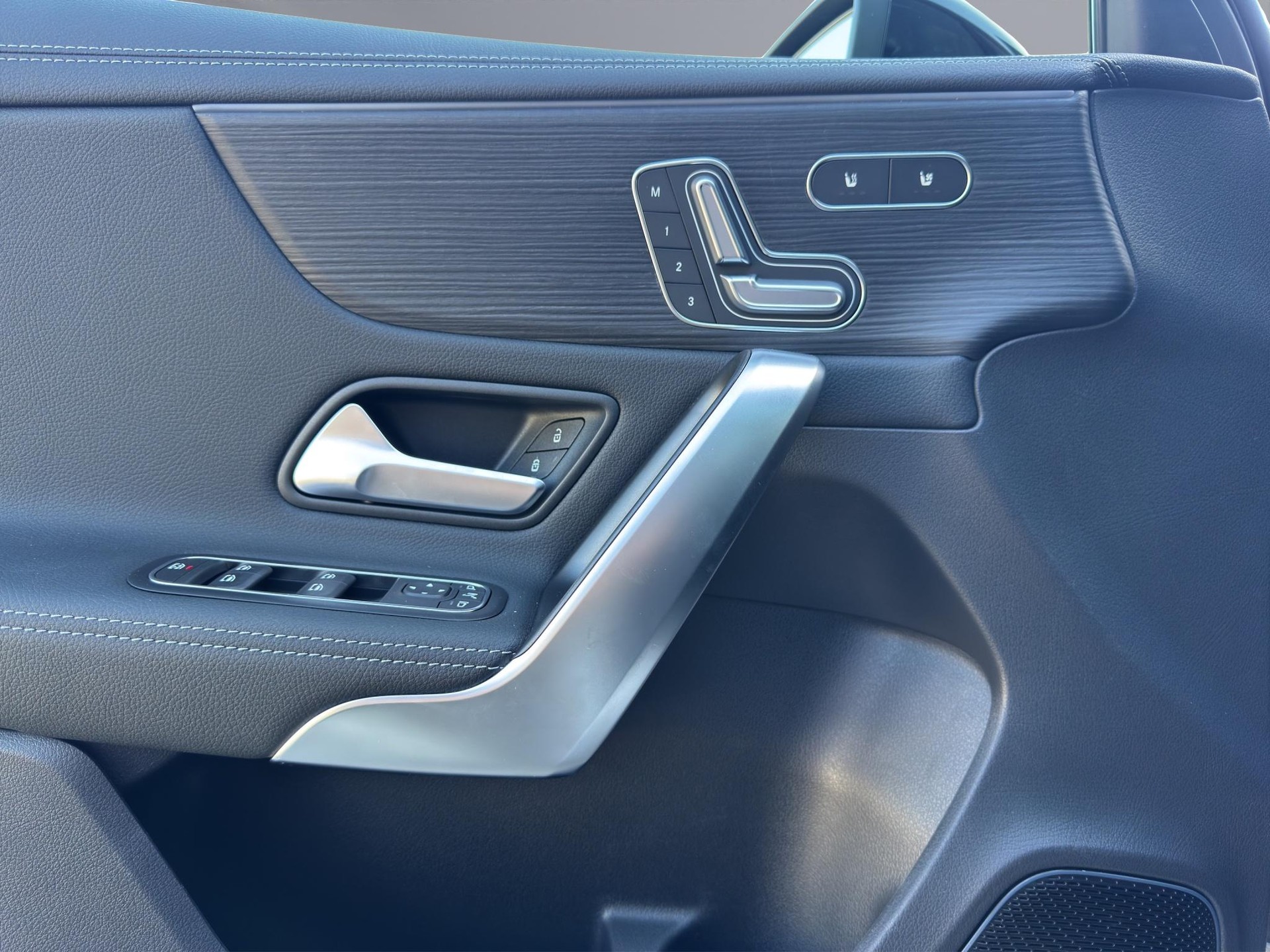 MERCEDES-BENZ A 45 S AMG 4matic+-image-22