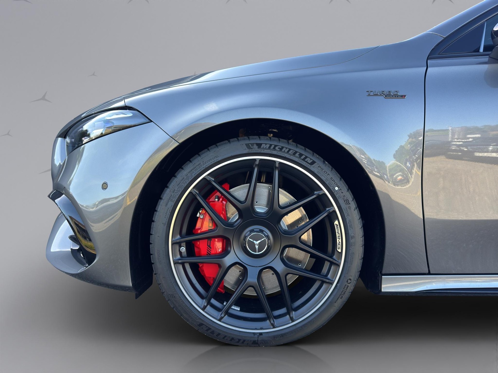 MERCEDES-BENZ A 45 S AMG 4matic+-image-19