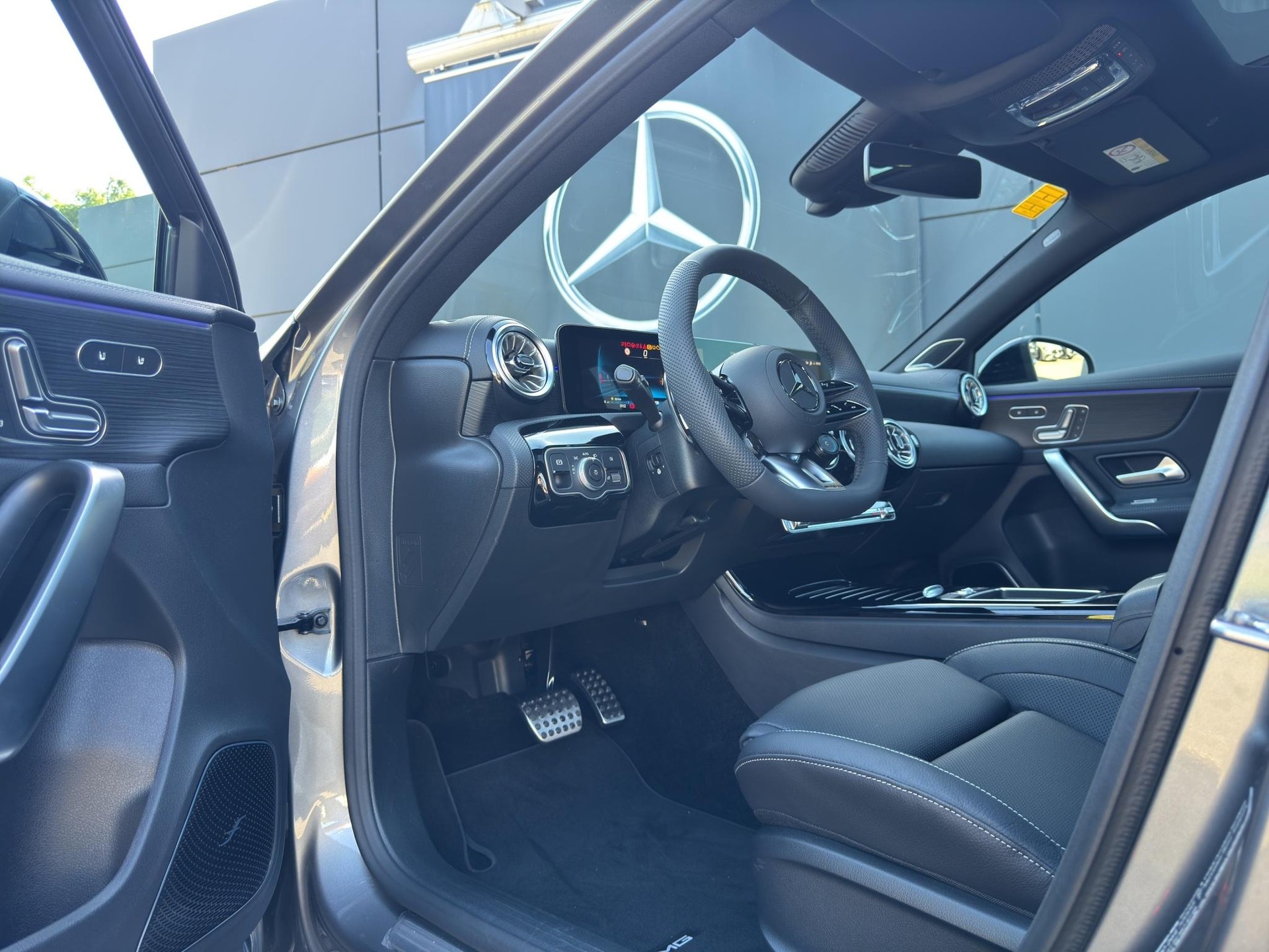 MERCEDES-BENZ A 45 S AMG 4matic+-image-24