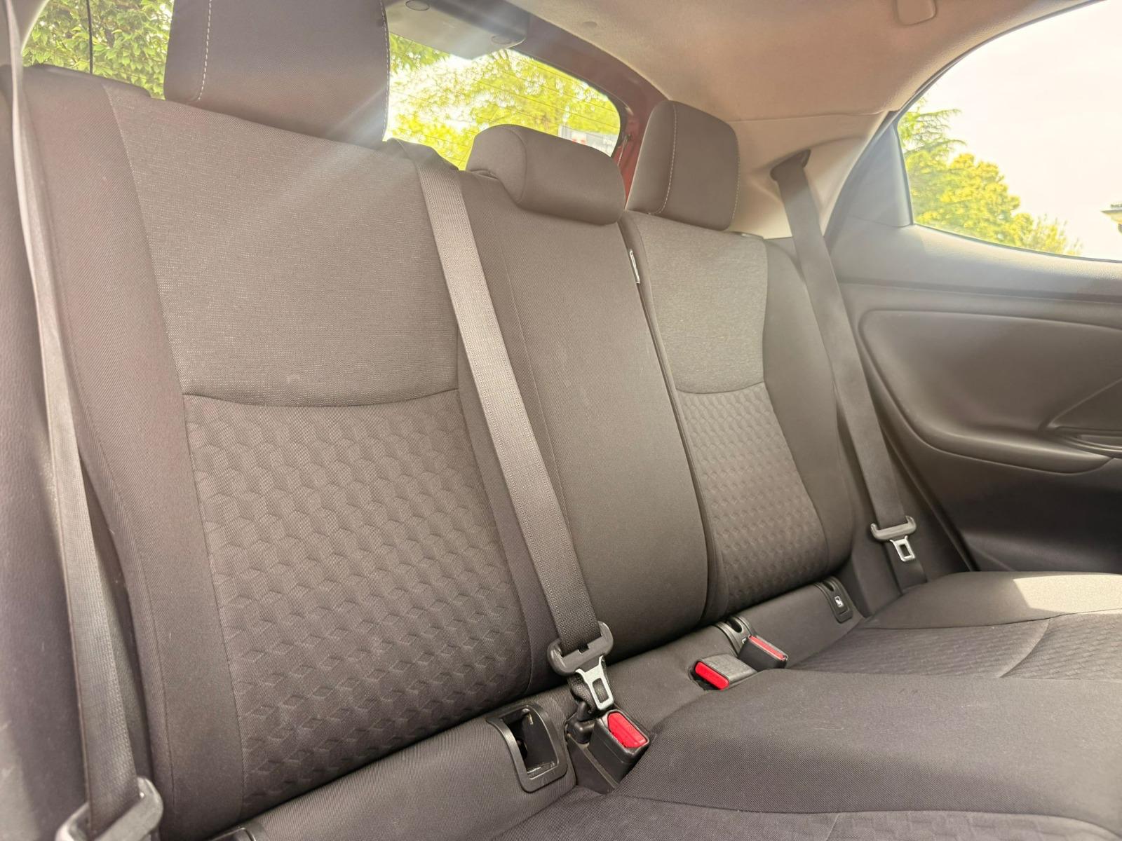 TOYOTA Yaris 1.5 Style e-CVT-image-18