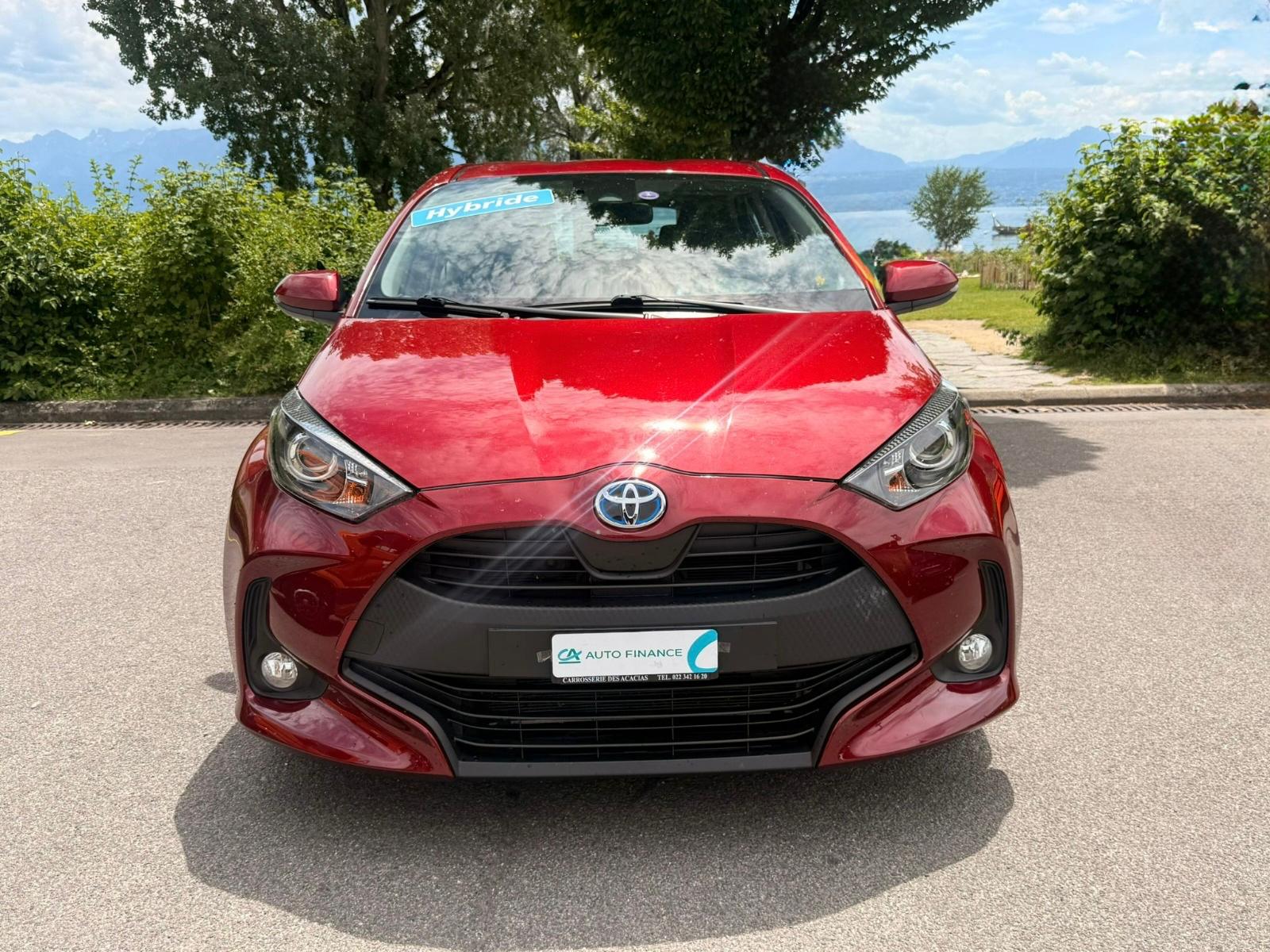 TOYOTA Yaris 1.5 Style e-CVT-image-0
