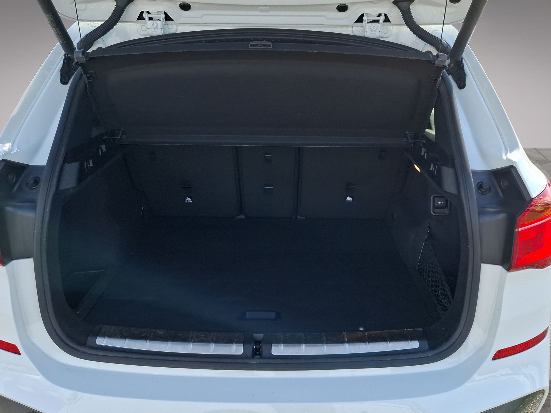 BMW X1 xDrive 20d M Sport Steptronic-image-6