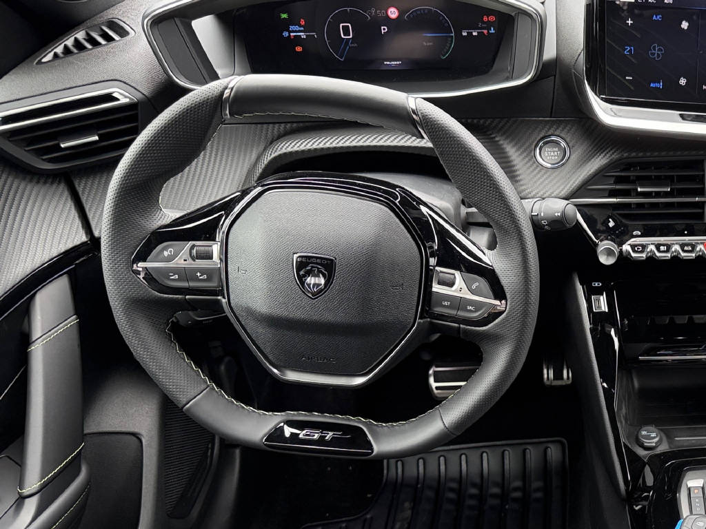 PEUGEOT 208 Hybrid 145 e-DCS6 GT-image-8