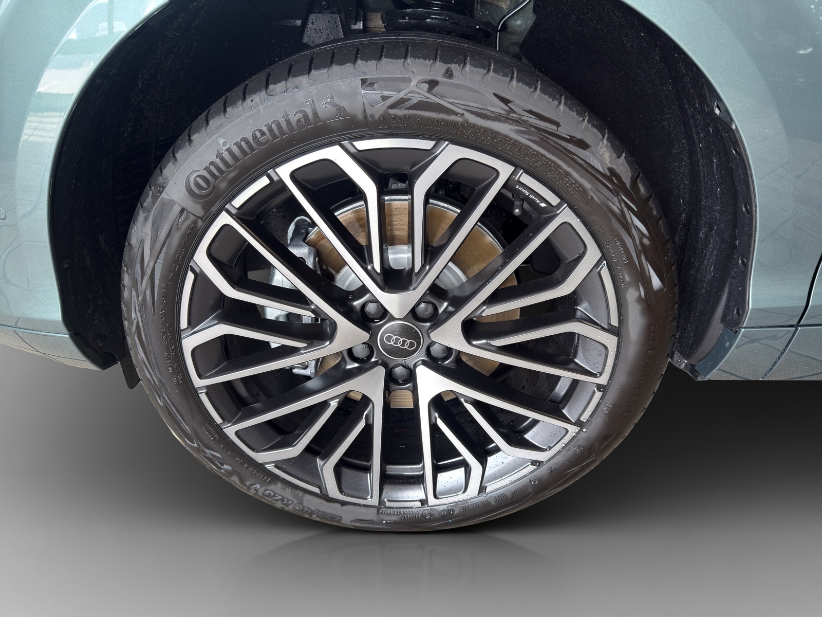 AUDI Q3 SUV e-hybrid 200 kW S tronig-image-13