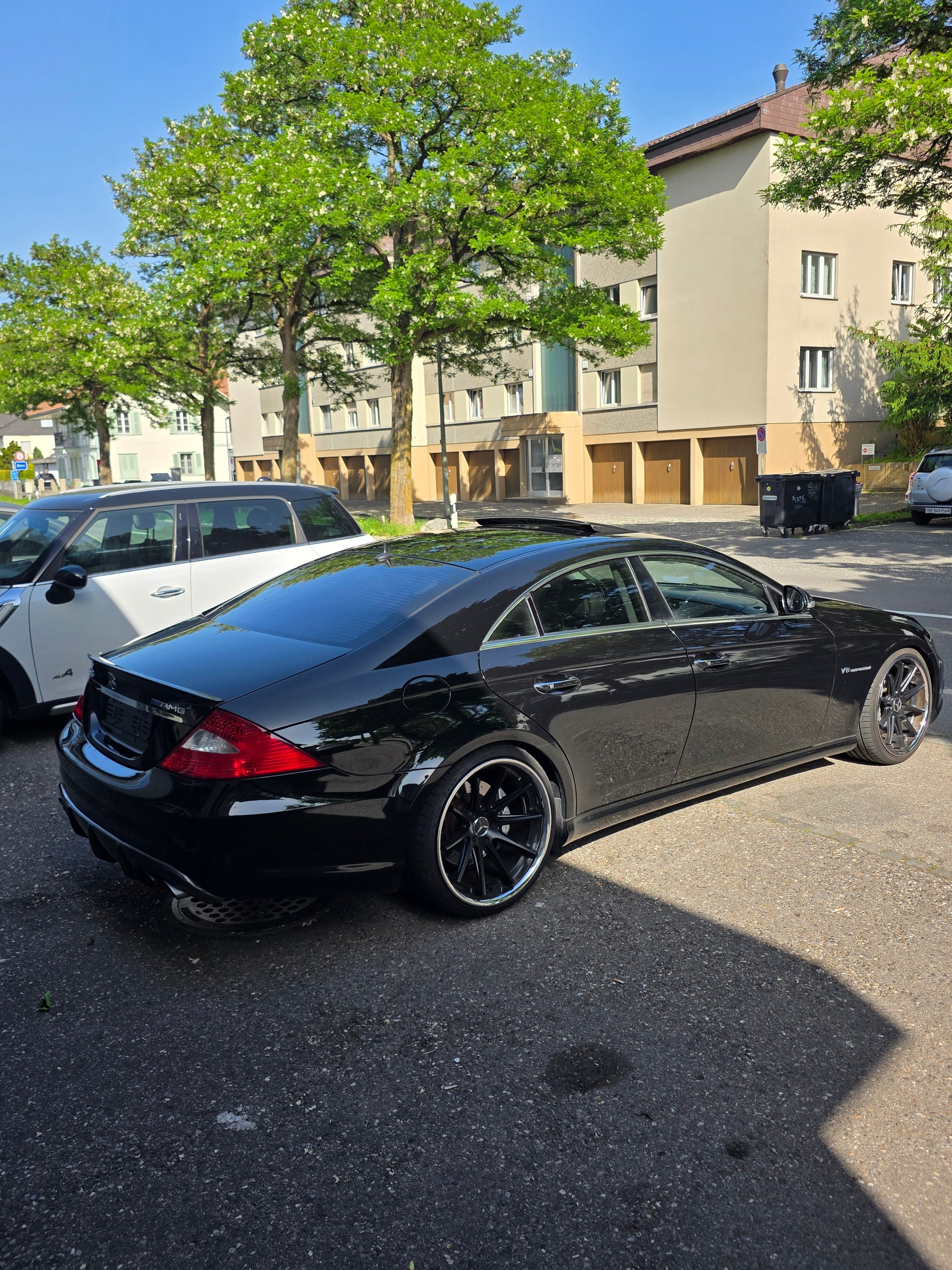 MERCEDES-BENZ CLS 55 AMG *MFK 01.2026 *Aversus 20Zoll *Carbon Diffusor mit Spoiler *Distronic *Harman Kardon *Keyless-image-2