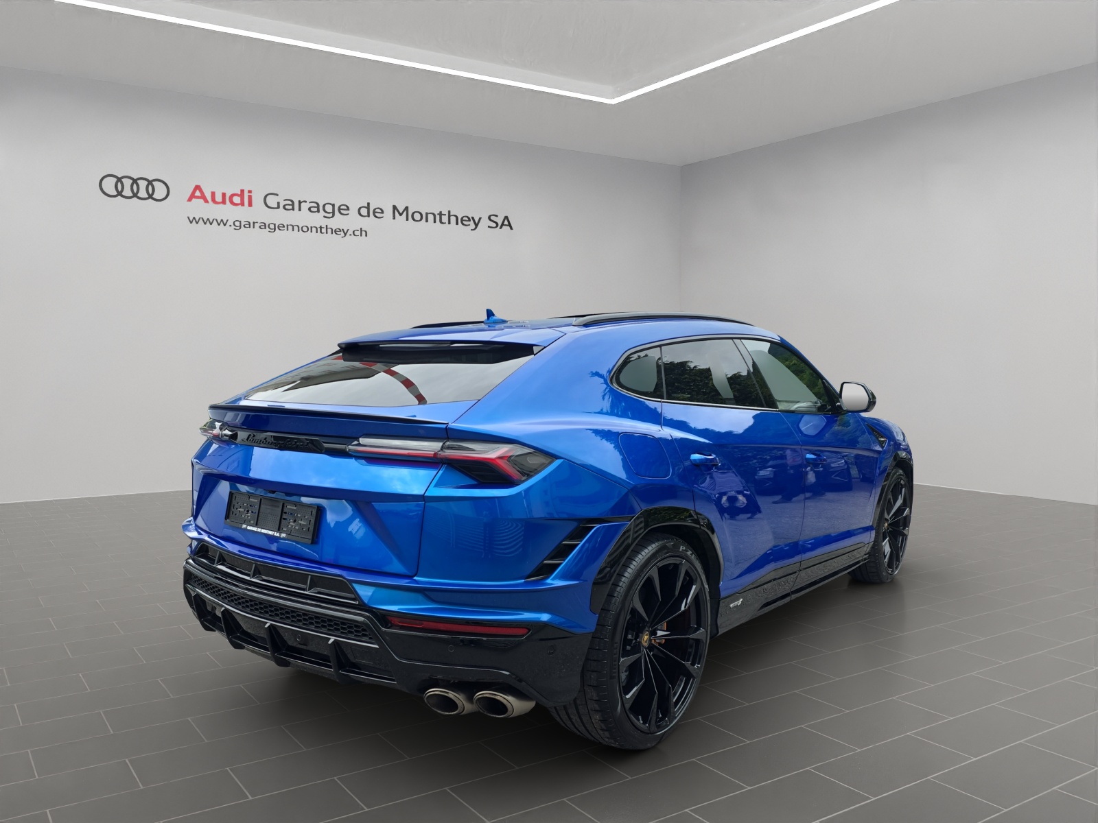 LAMBORGHINI Urus S E-Gear-image-3