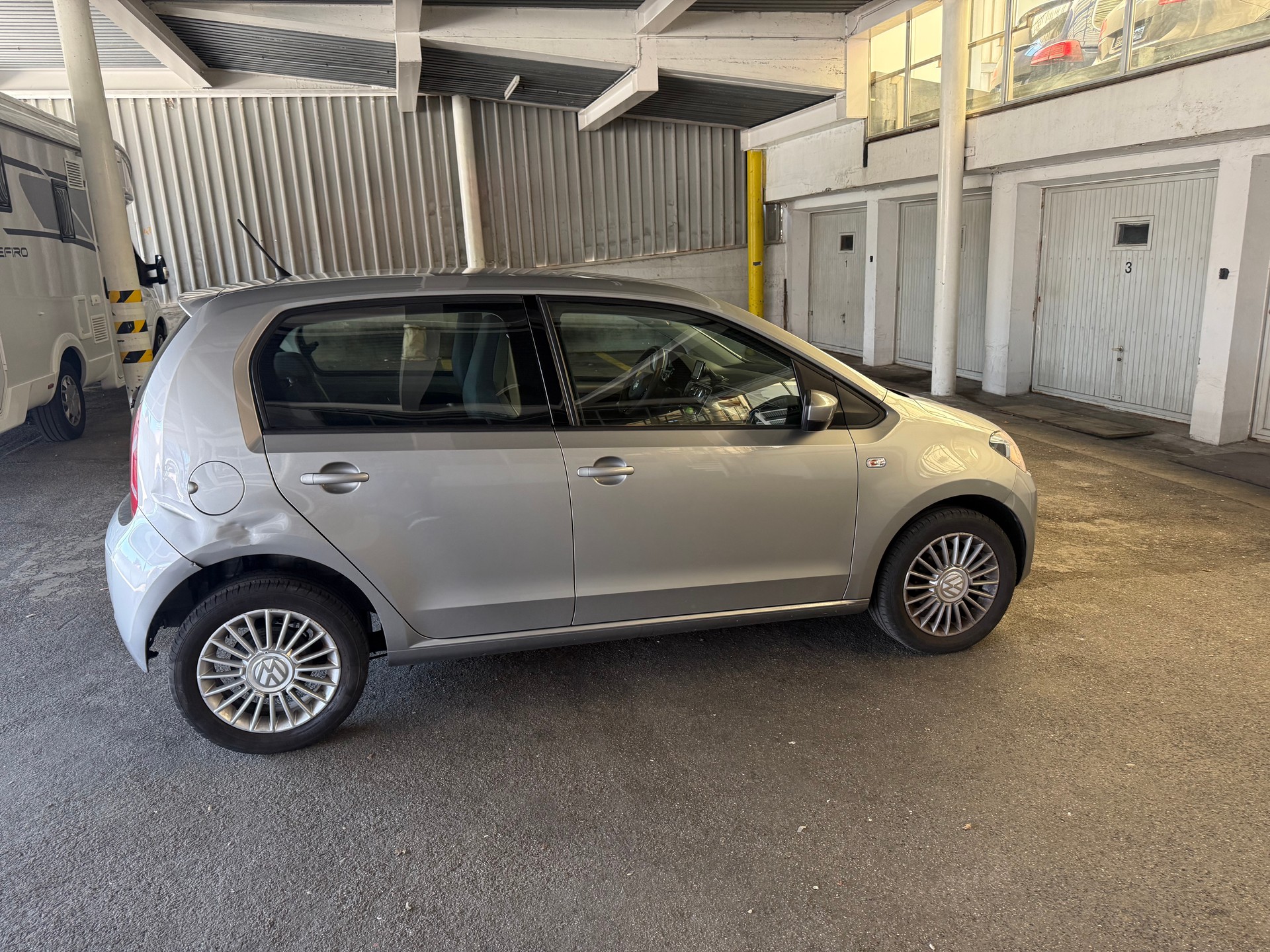 VW Up 1.0 BMT high up ASG-image-5