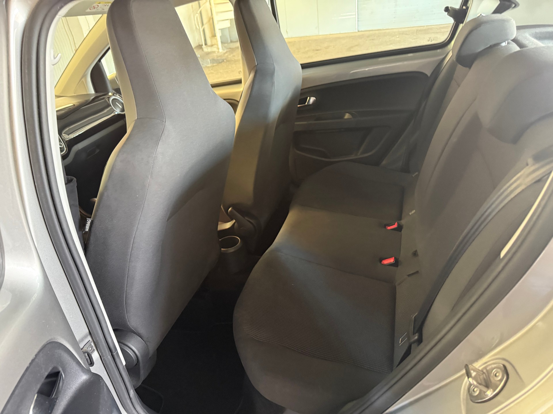 VW Up 1.0 BMT high up ASG-image-10
